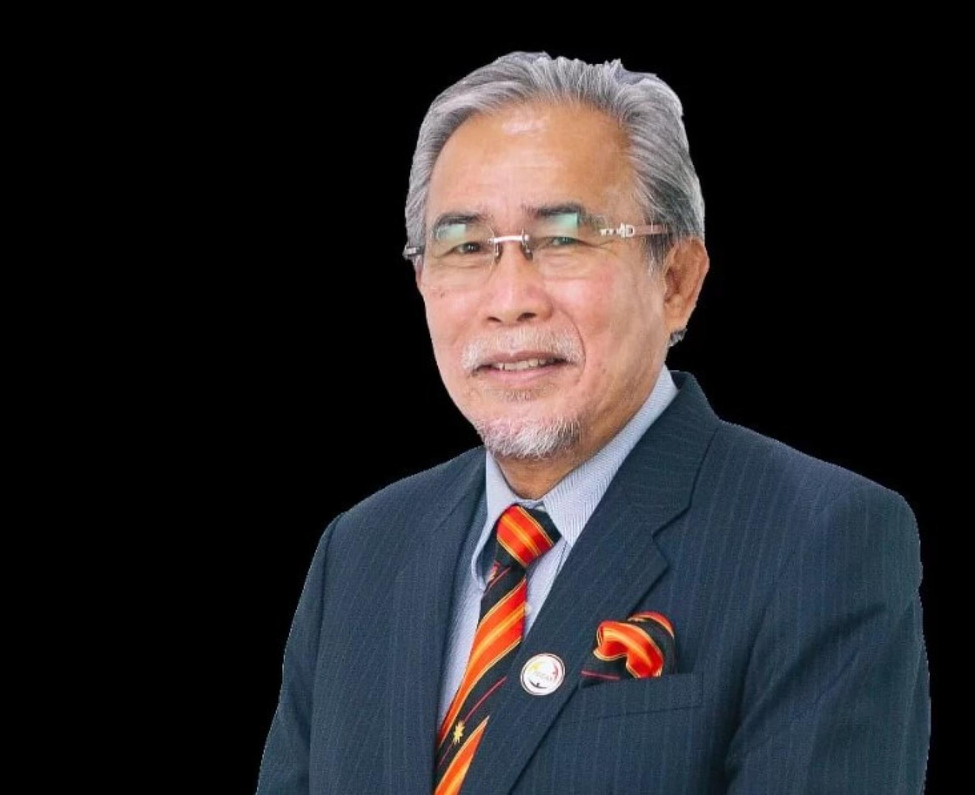 拿督连达立。