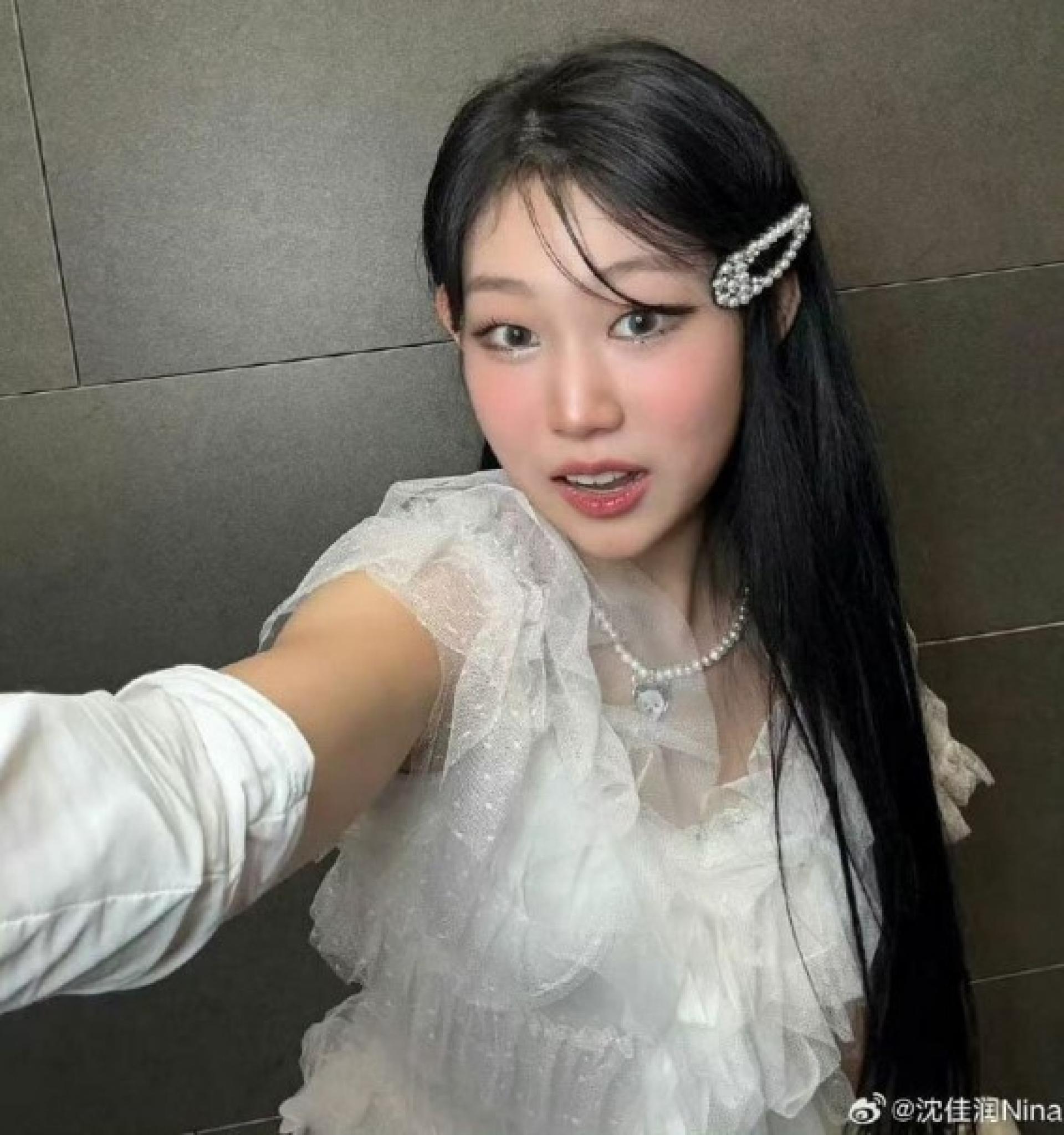 沈佳润在韩国solo出道。