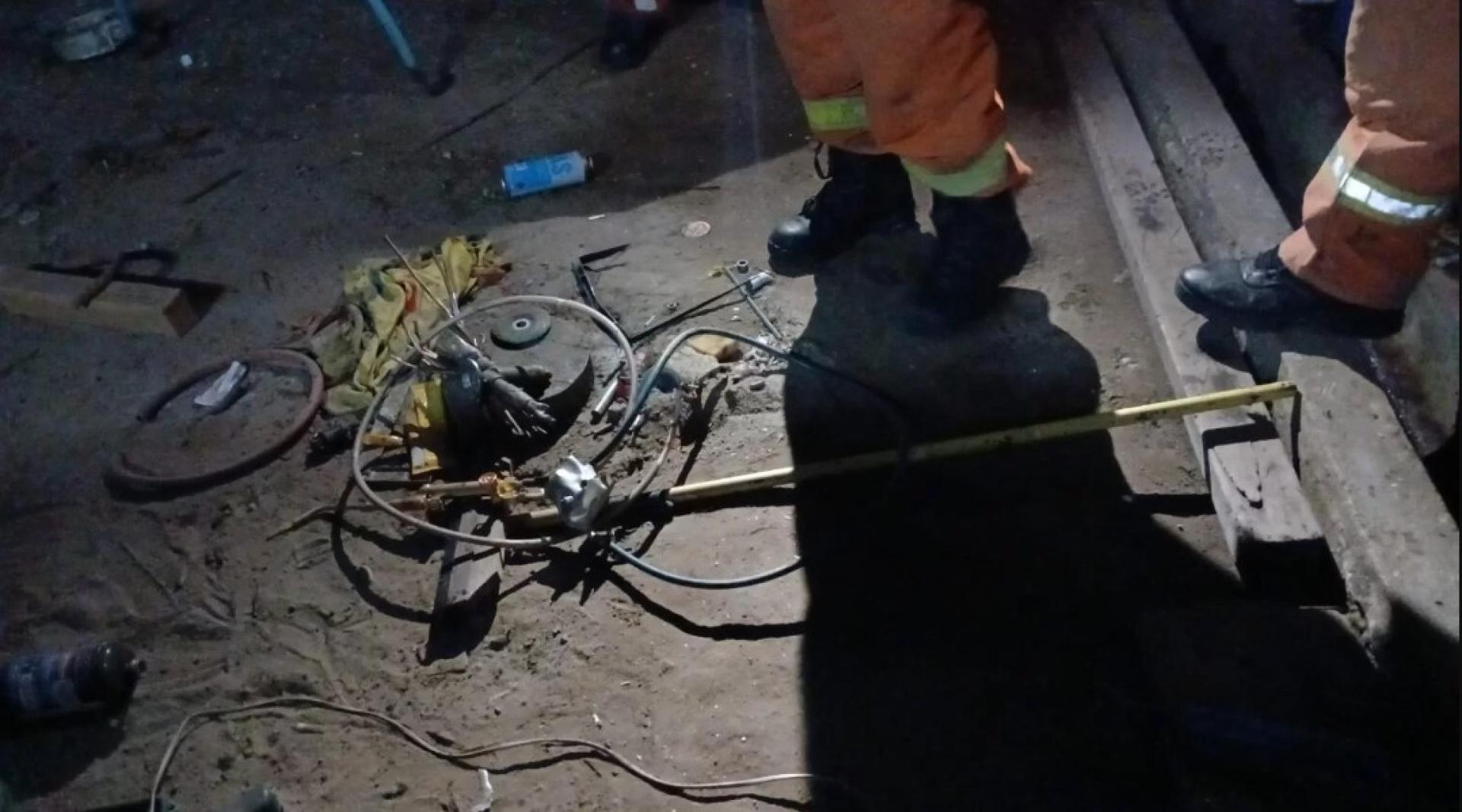 用于切割钢瓶阀门的气体焊接工具。
