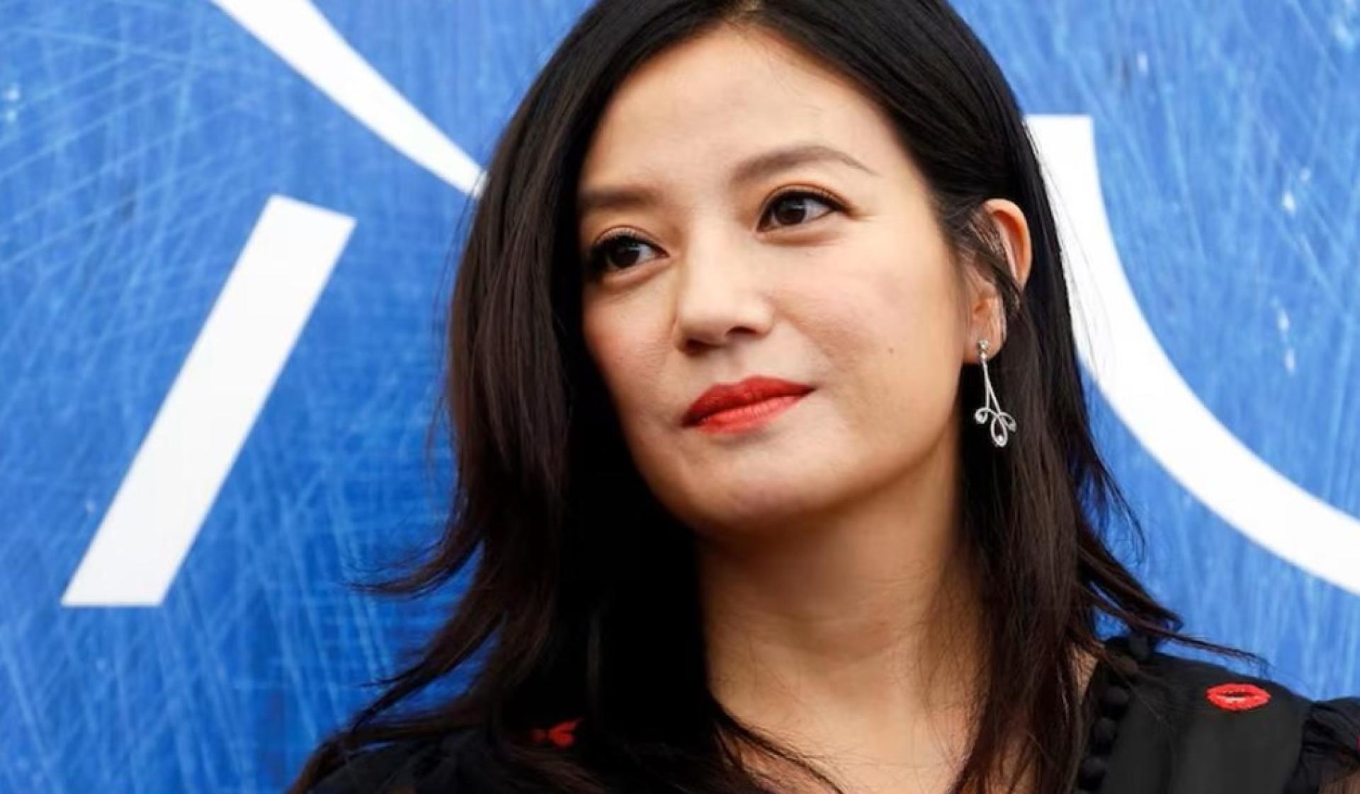 赵薇被封杀至今仍未复出。