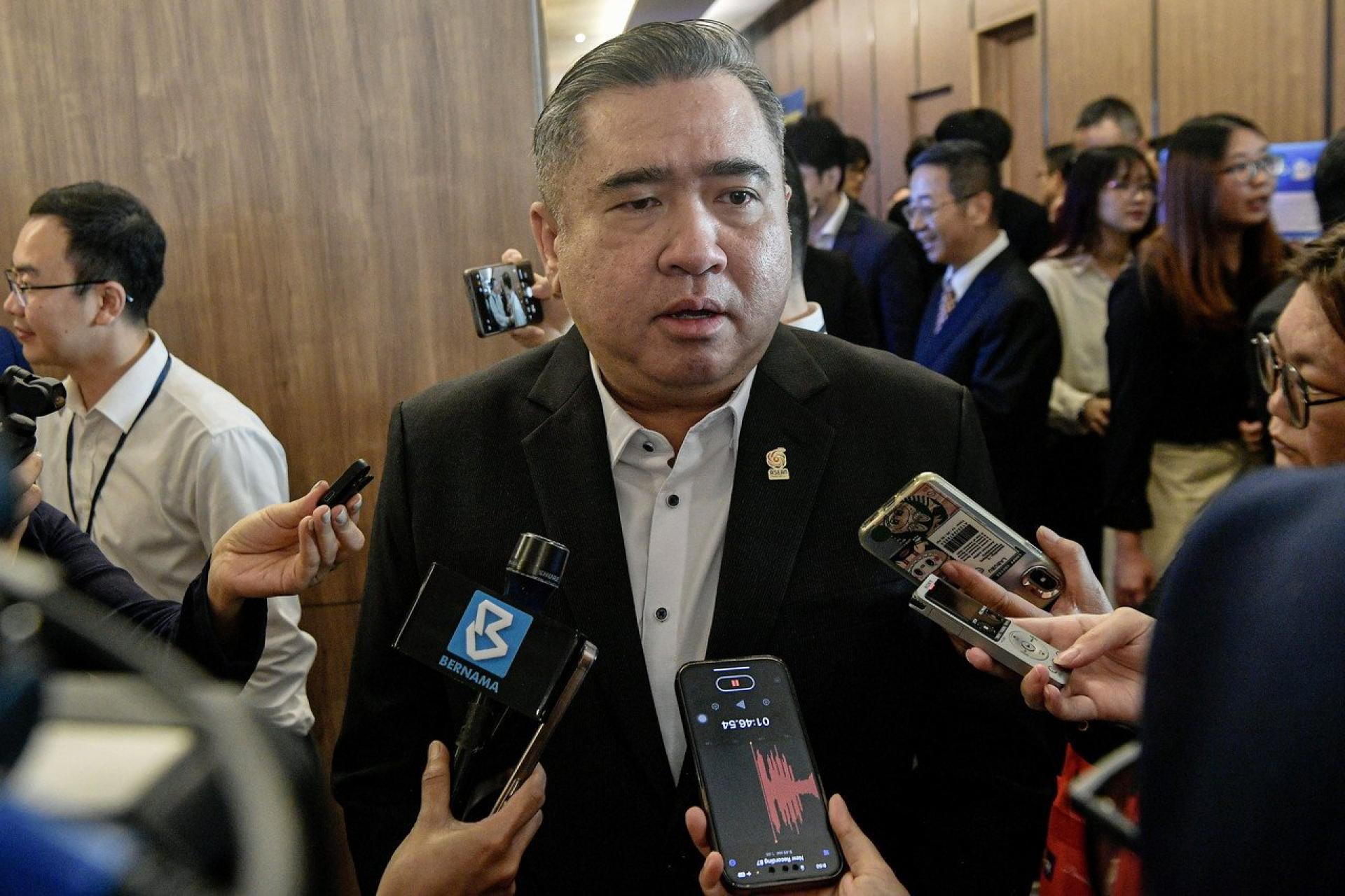 陆兆福：出现这类故障是平常之事，需要通过持续的系统和软件维护解决。