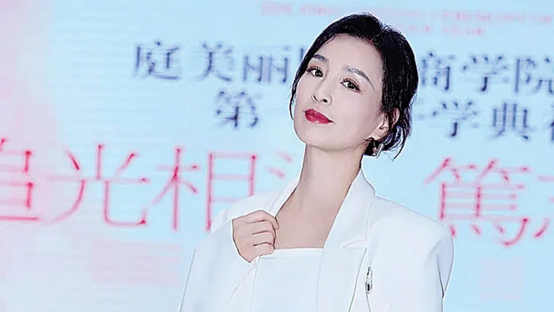 张庭夫妇的微商帝国卷土重来。