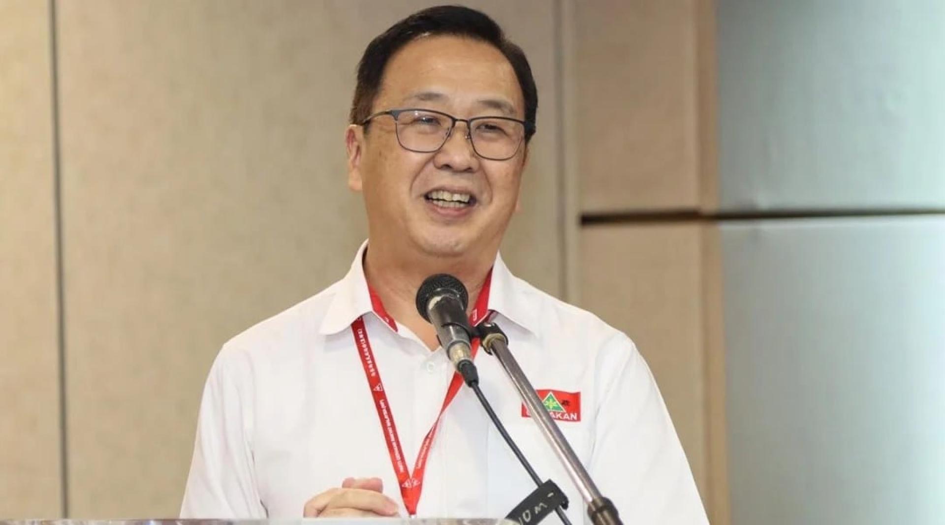 刘华才（图）批评安华，快成为建国以来表现“最差劲”的首相。