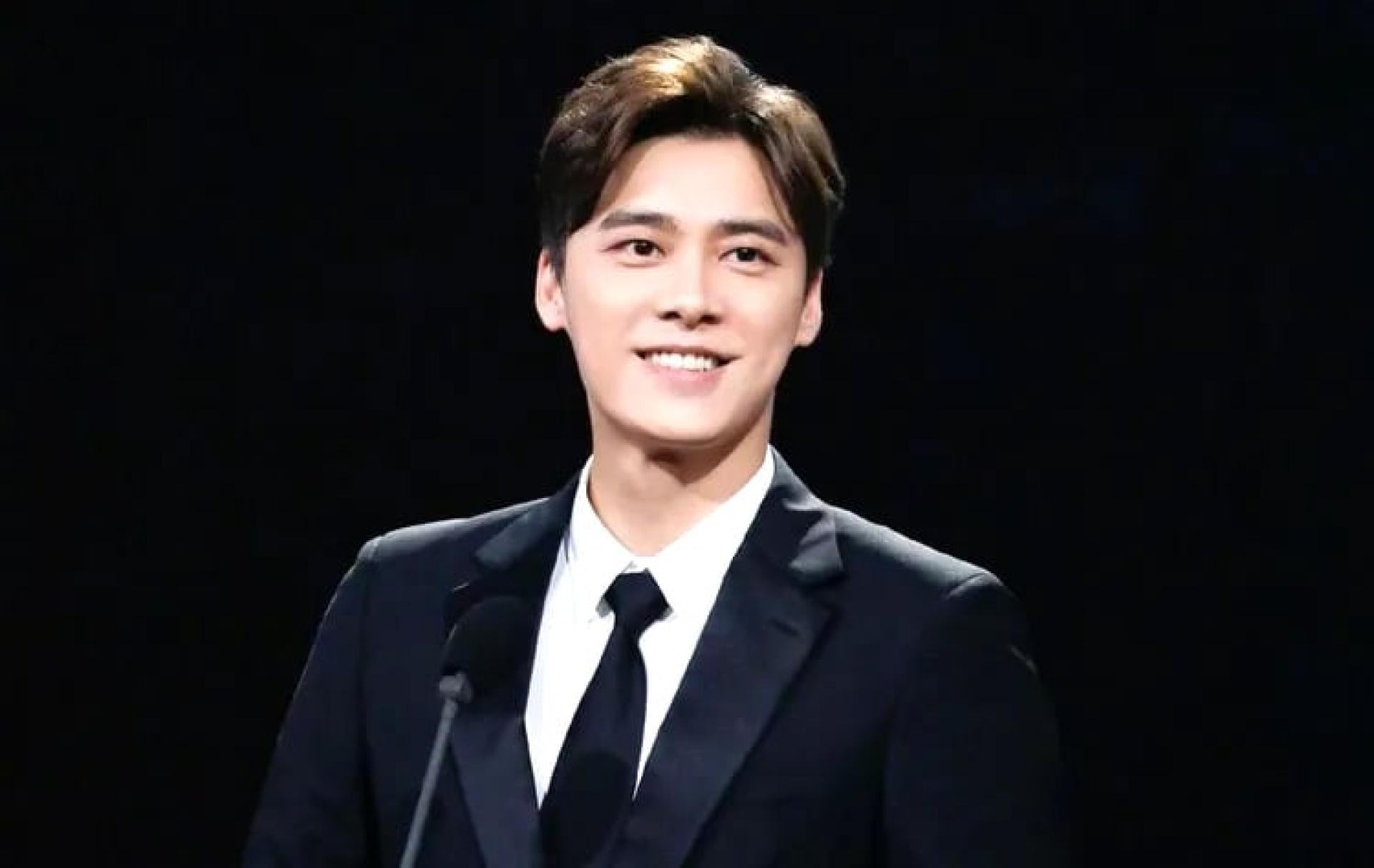李易峰演艺事业已全毁。