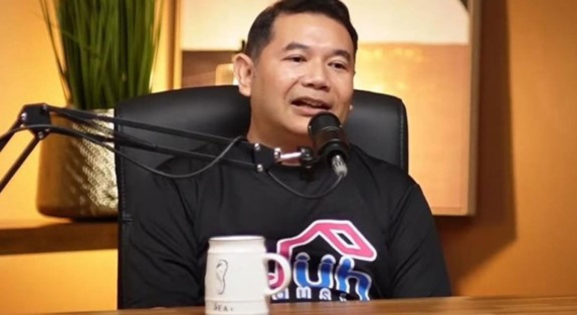 前经济部长拿督斯里拉菲兹。