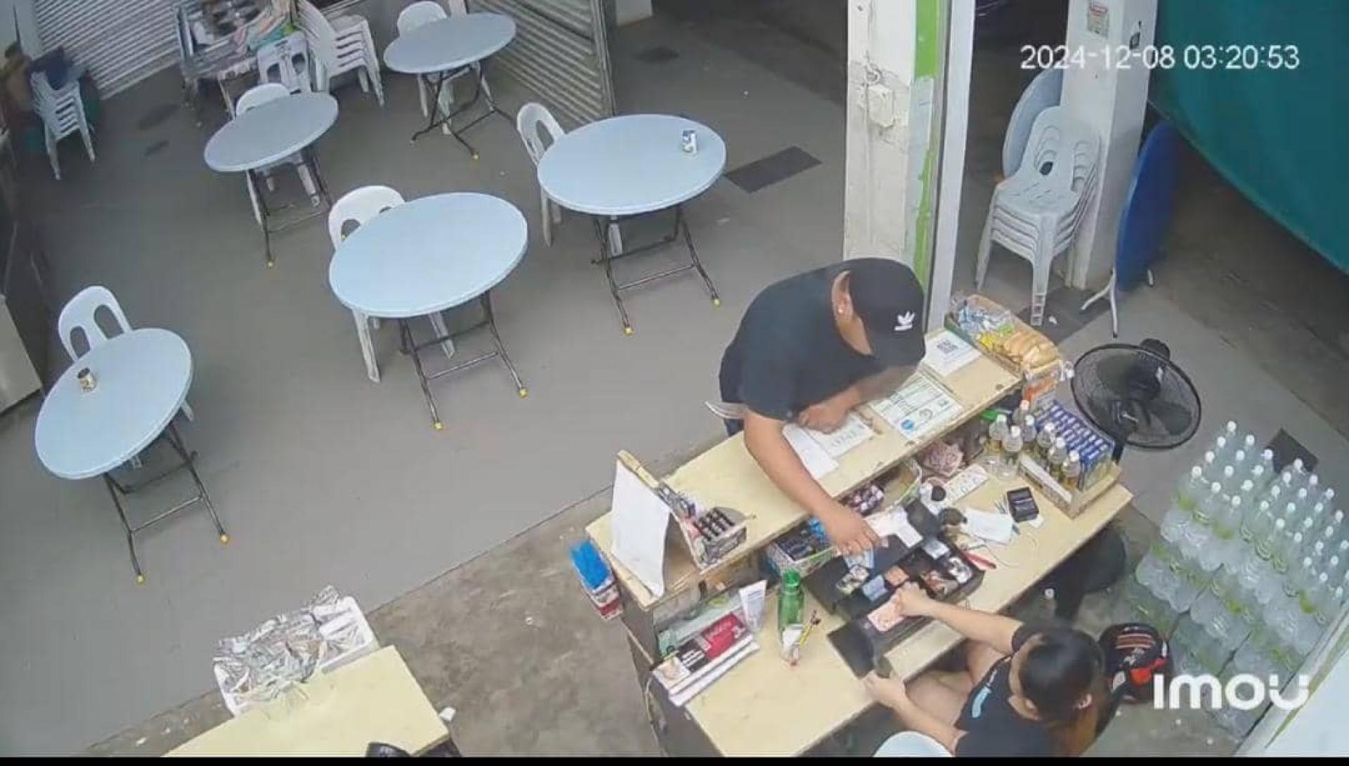 美里警方证实持巴冷刀抢劫案。图片取自于视频截图。