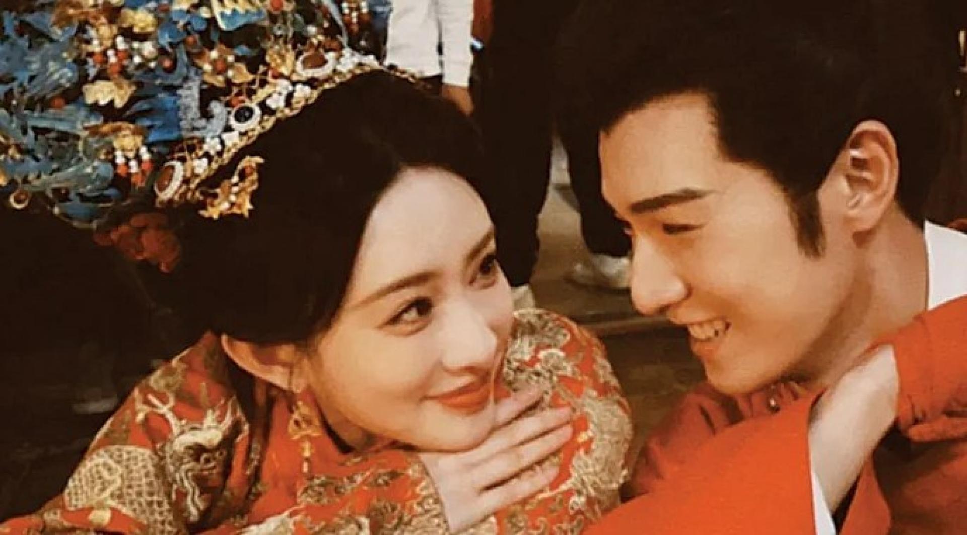 孟子义、李昀锐上演大婚戏码，幕后花絮照也很甜。