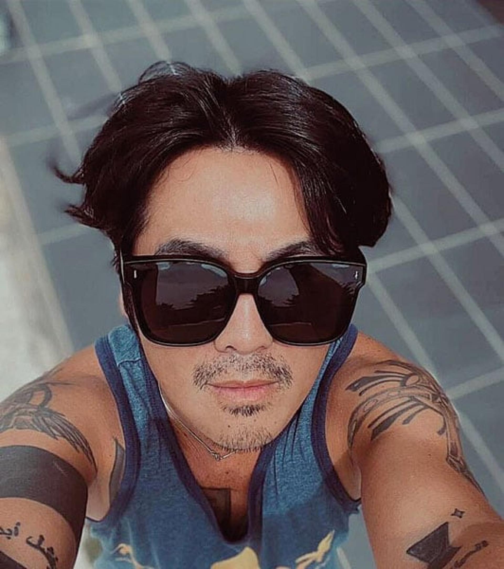 曹格看到歌迷吵架直呼尴尬。