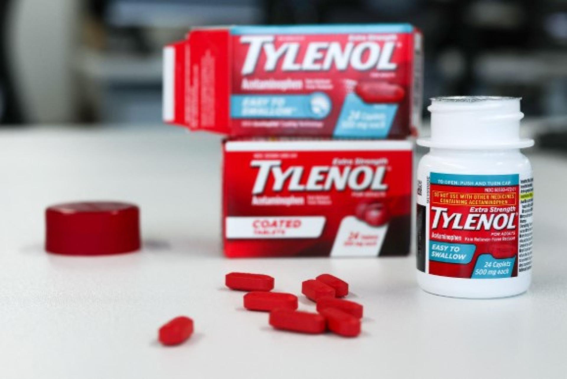医学界将泰诺（Tylenol）列为怀孕期间缓解疼痛和退烧最安全的药物之一。