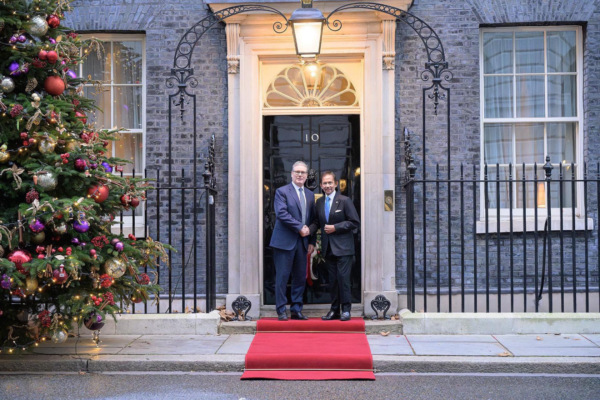 苏丹陛下会见英国首相基尔斯塔默爵士。