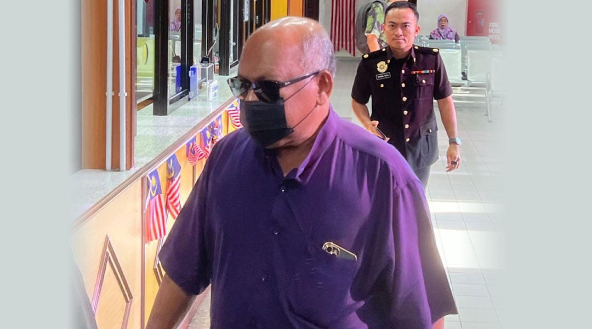 槟州退伍军人协会前宣传主任玛诺耶谷被控，面对12项不诚实滥用财务控状。