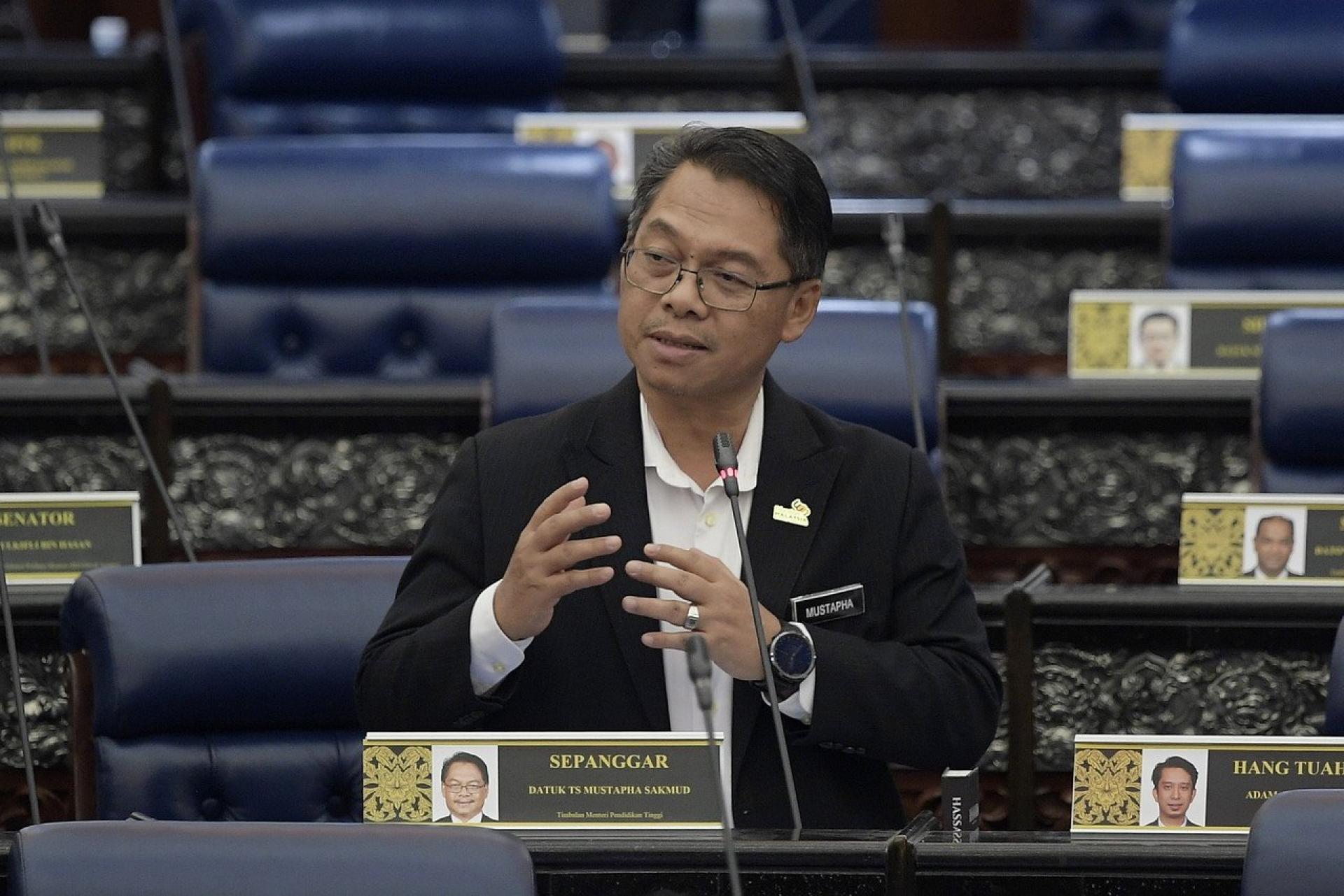 慕斯达法：保证会先填满主流招生管道后，才开放给公开招生管道。