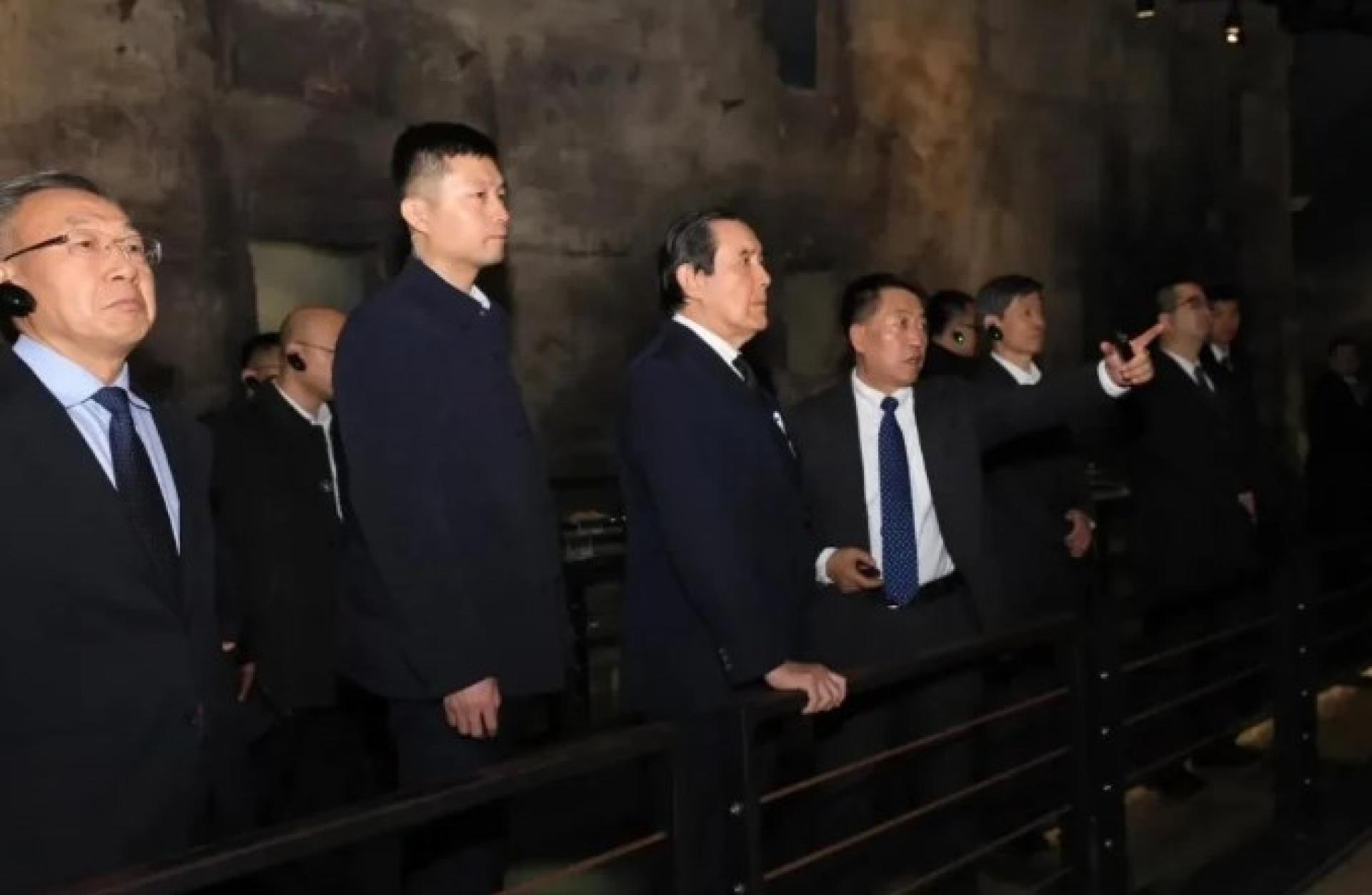 马英九参观位于哈尔滨的“侵华日军第731部队罪证陈列馆”。（图：马英九办公室）