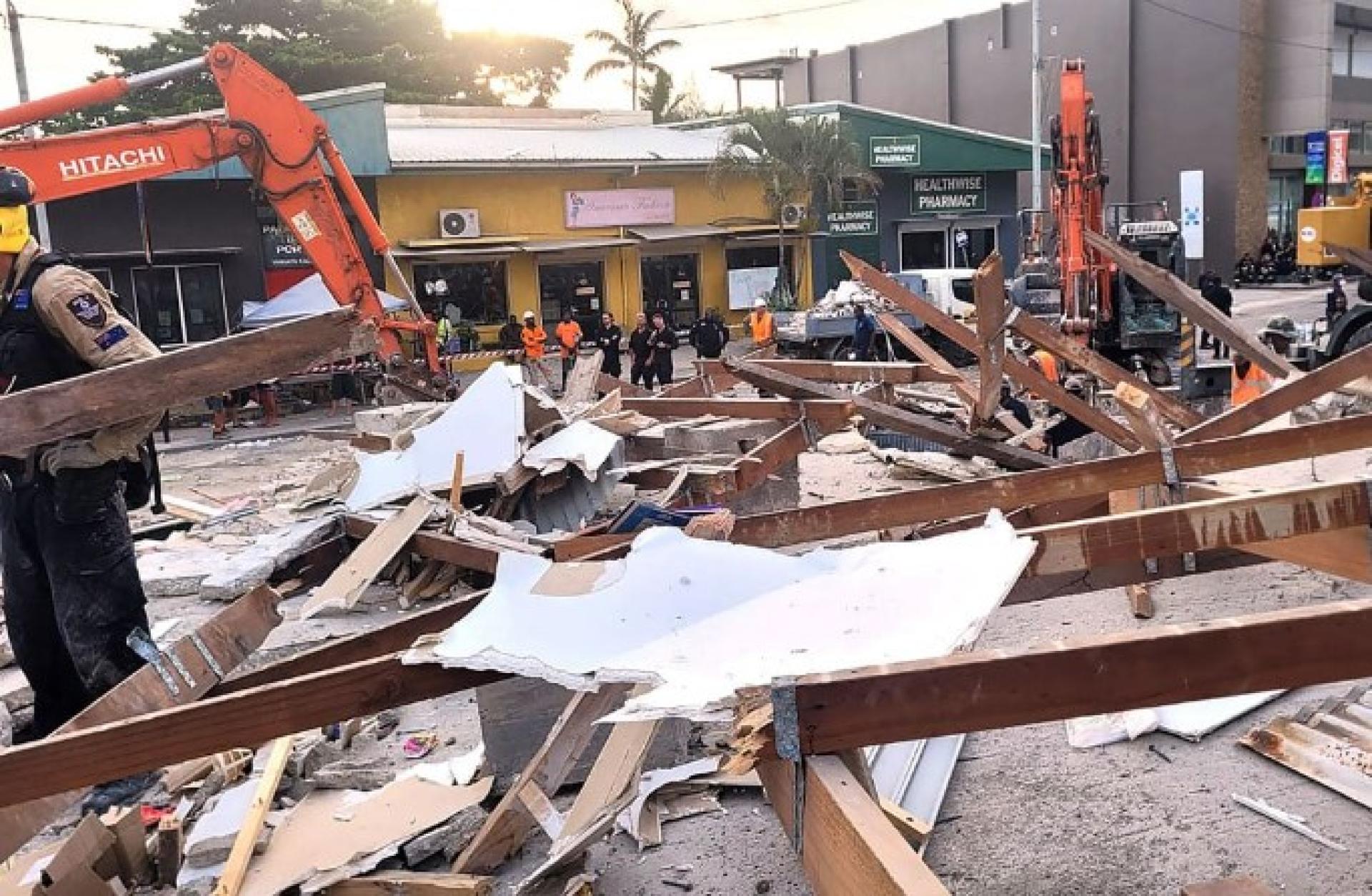17日的强震造成12人死亡。