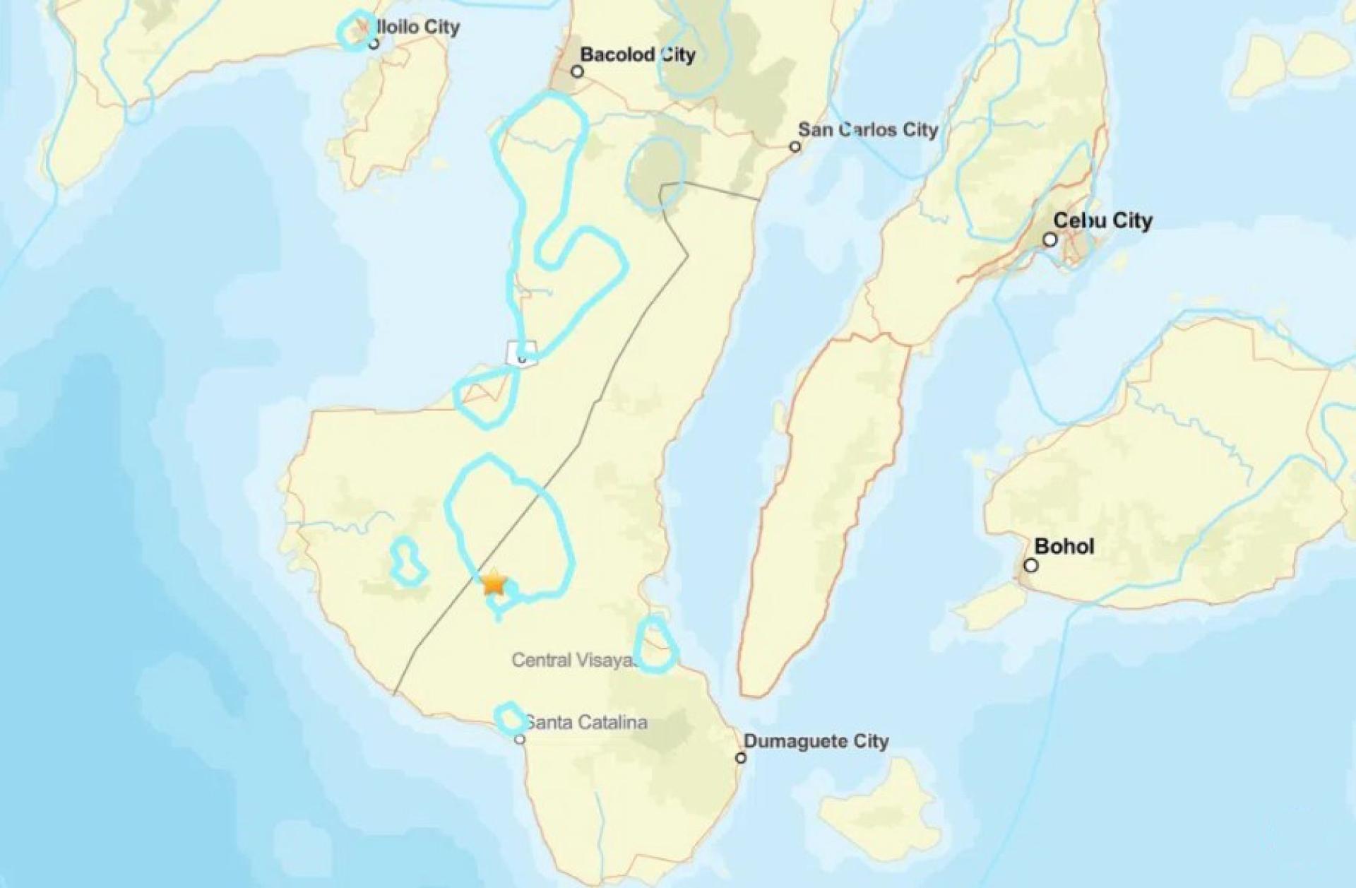 菲律宾内格罗斯岛的地震发生在格林威治时间2日晚上7时零6分（新加坡时间3日凌晨3时零6分），震源深度为10公里。 （美国地质调查局地震信息网站截图）
