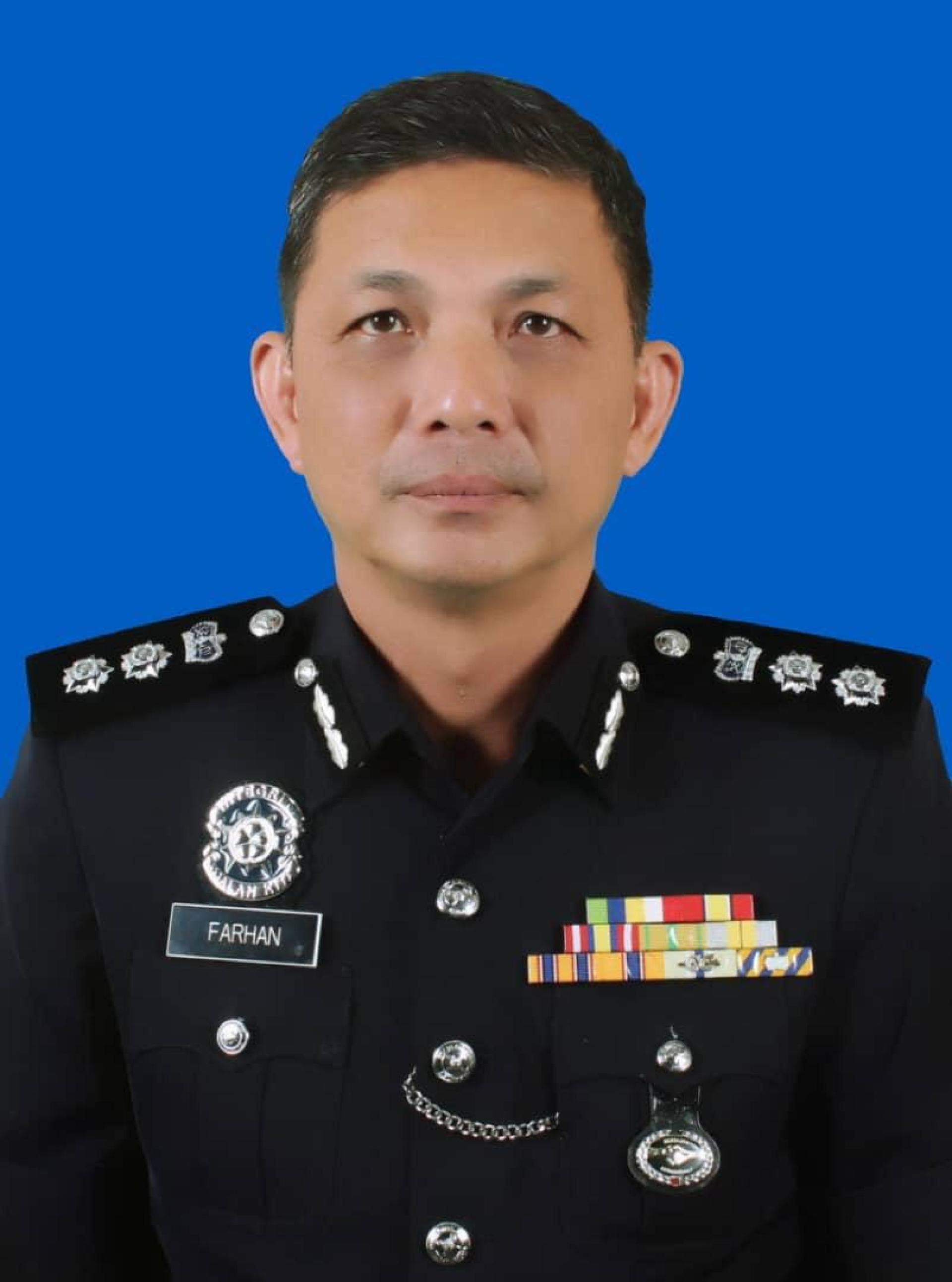 美里警区主任李炳强助理总监。
