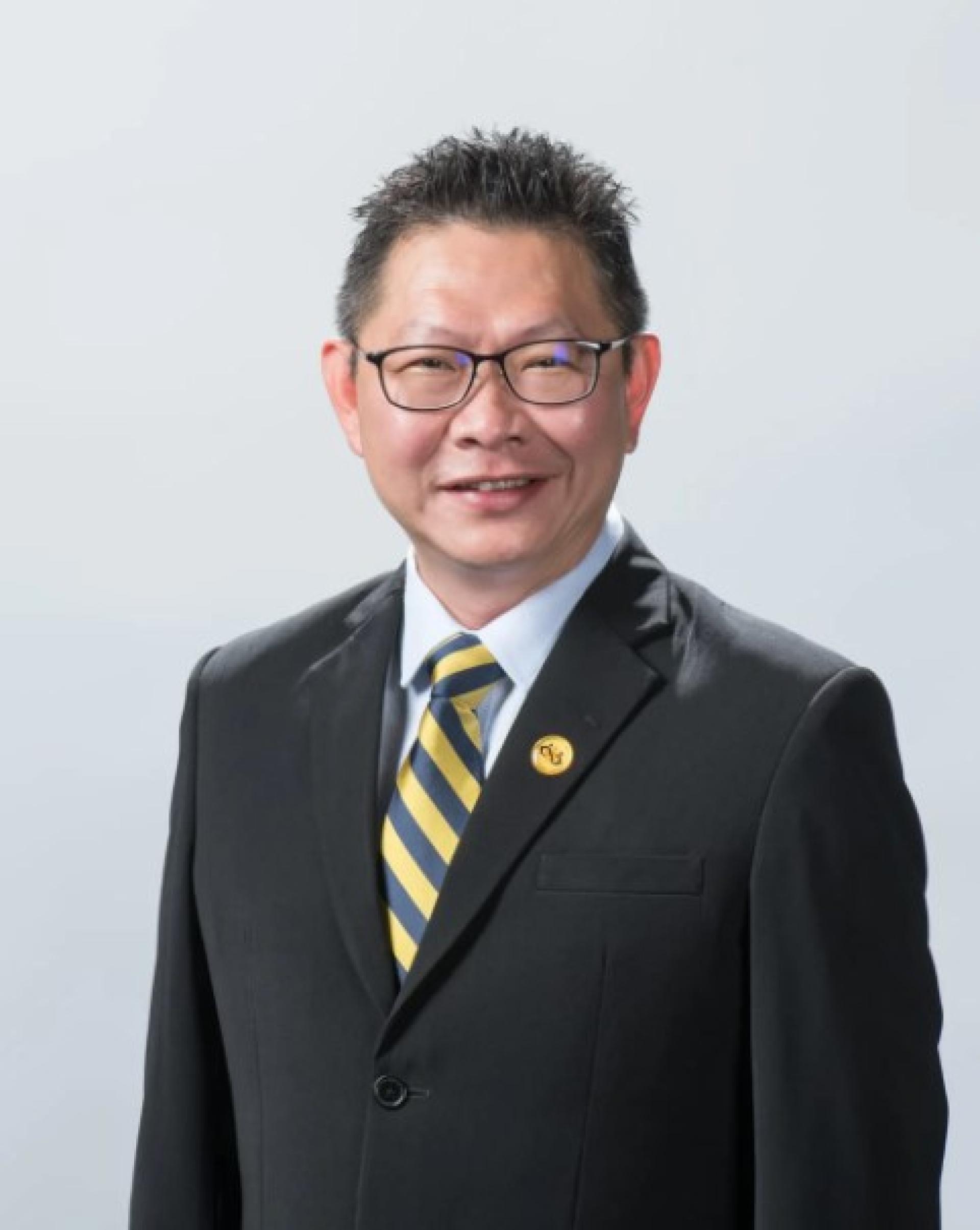 郑子国。