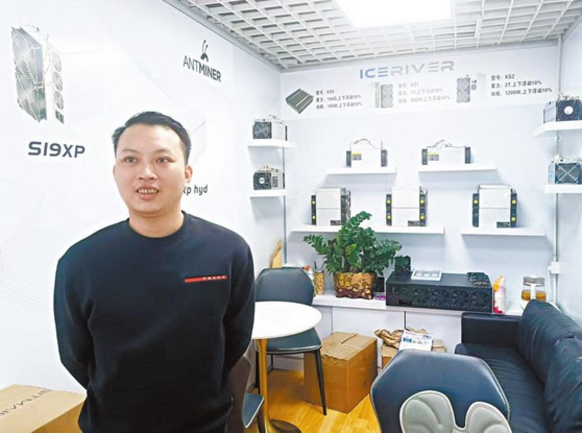 華強北一礦機商家表示，目前一些主力礦機供應已經斷貨。