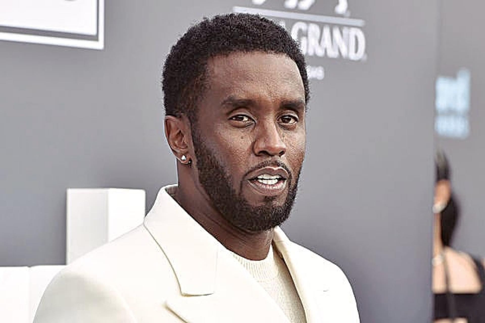 美国饶舌歌手吹牛老爹（Sean “Diddy” Combs）。