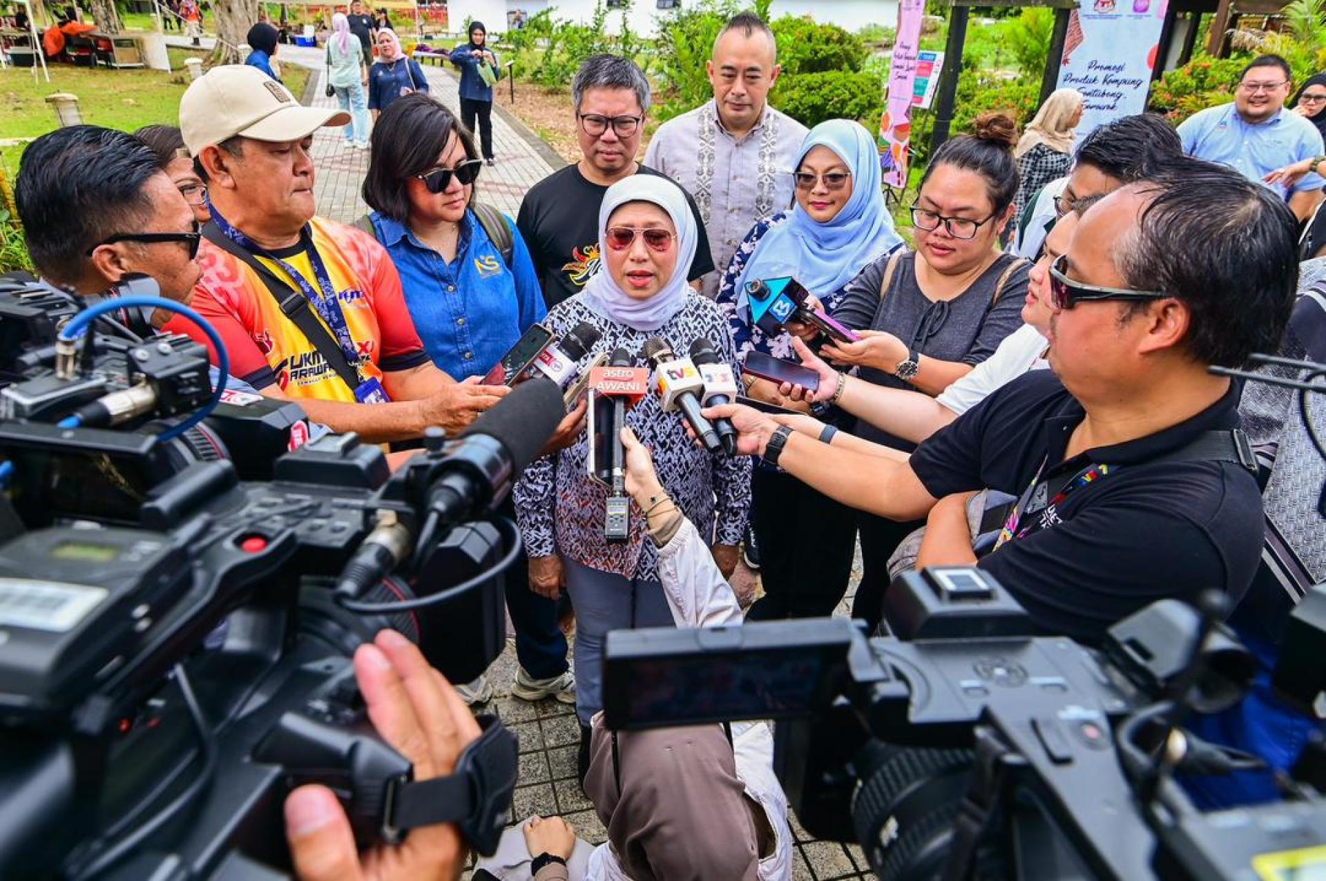 Nancy ketika ditemui pemberita pada Festival Gastronomi Nyamai Sarawak 2025.