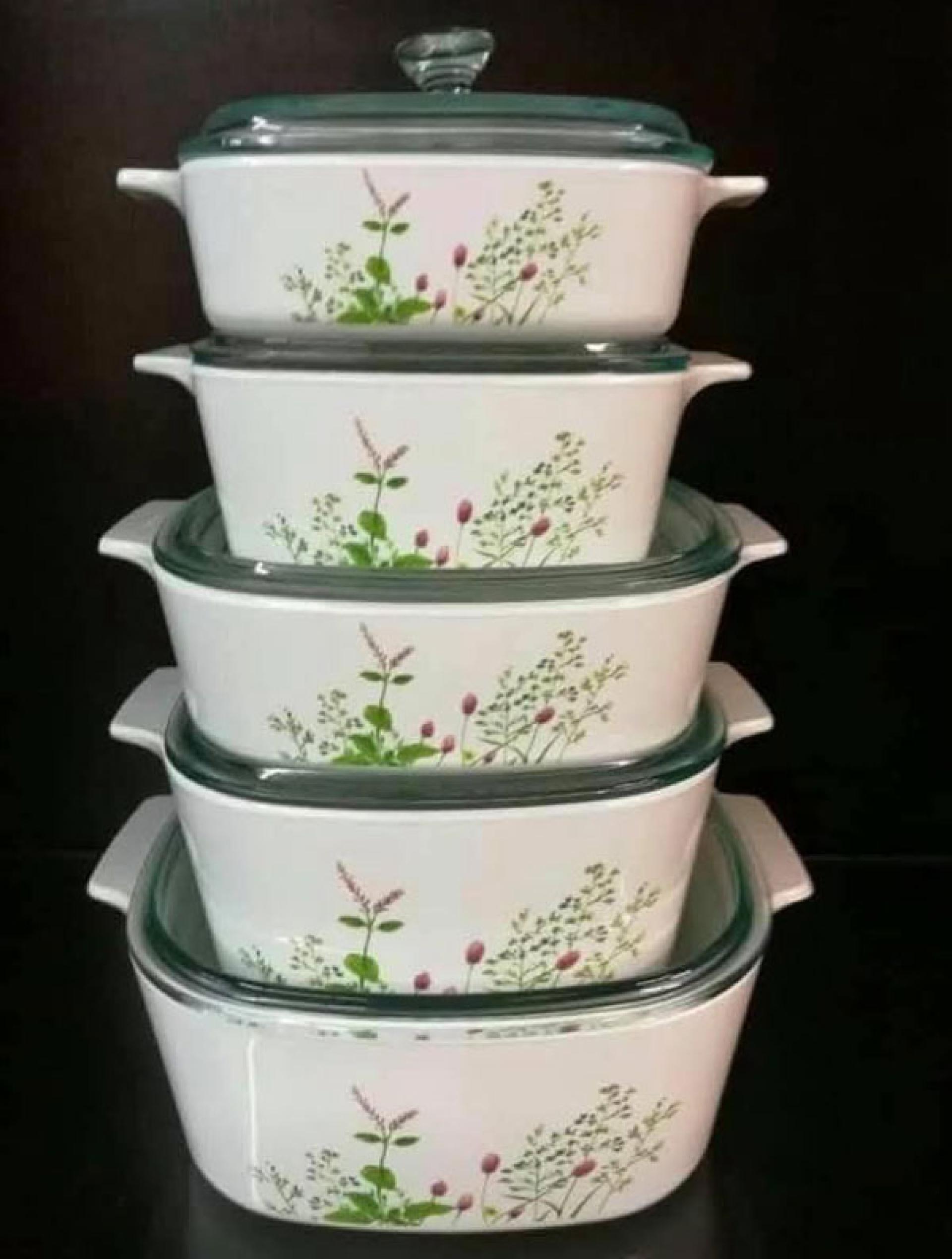 受骗者在网购时看中这款美国名牌陶瓷锅具，以为能用实惠价格购得，岂料却坠入骗局。