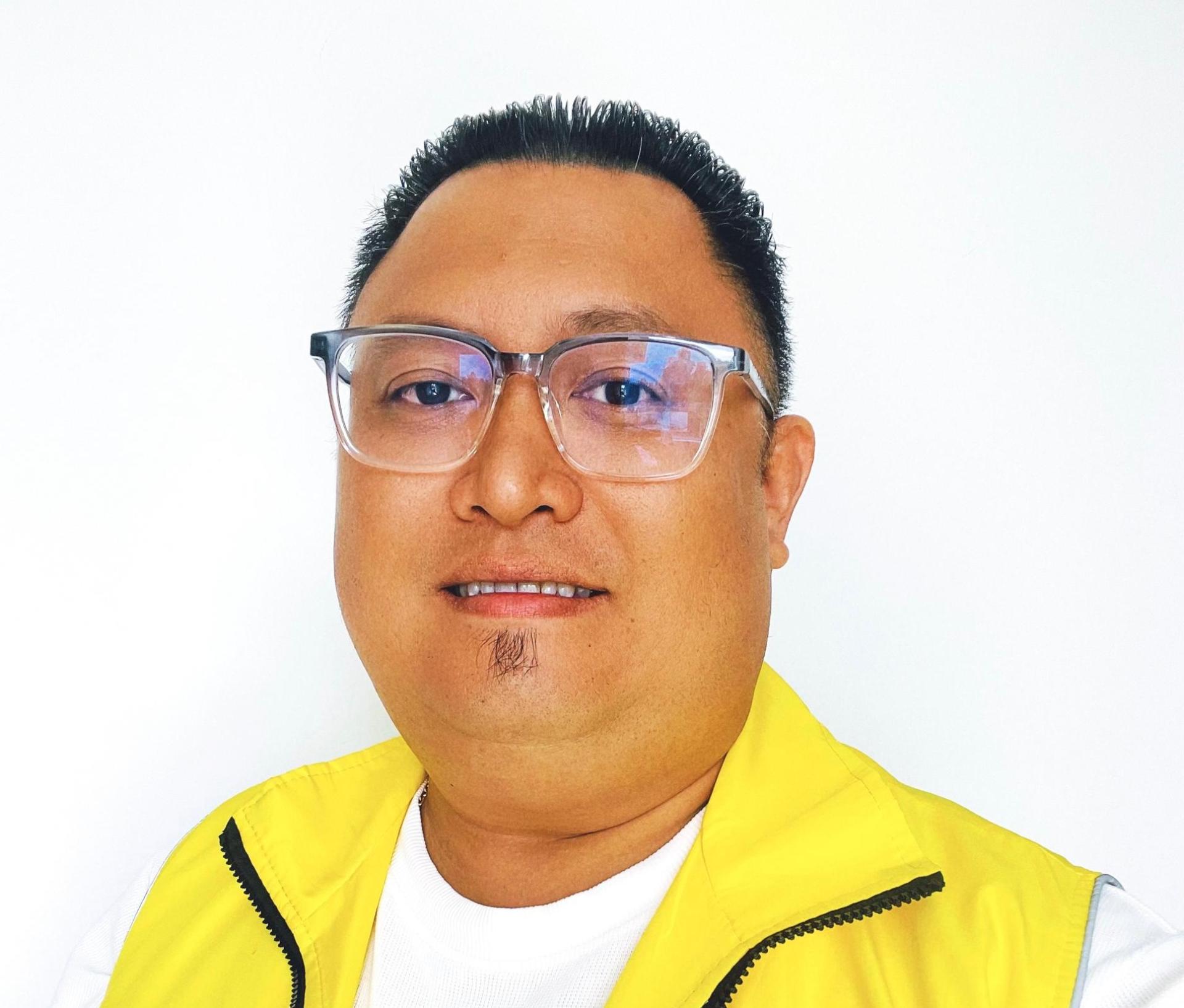 砂人联党中央青年总团副宣教秘书兼都东支部青年团团长尹士华。