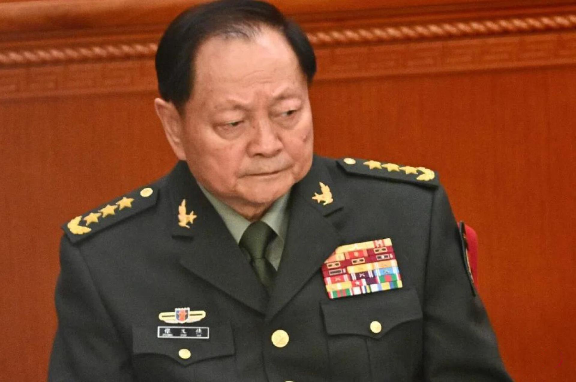 中共中央军委副主席张又侠（图）和军委联合参谋部参谋长刘振立落马后，军委机关报《解放军报》再度发文称，坚决查处张又侠、刘振立等腐败分子，挤去的是战斗力建设的水分，为强军事业发展注入强大动力。 （档案照片）