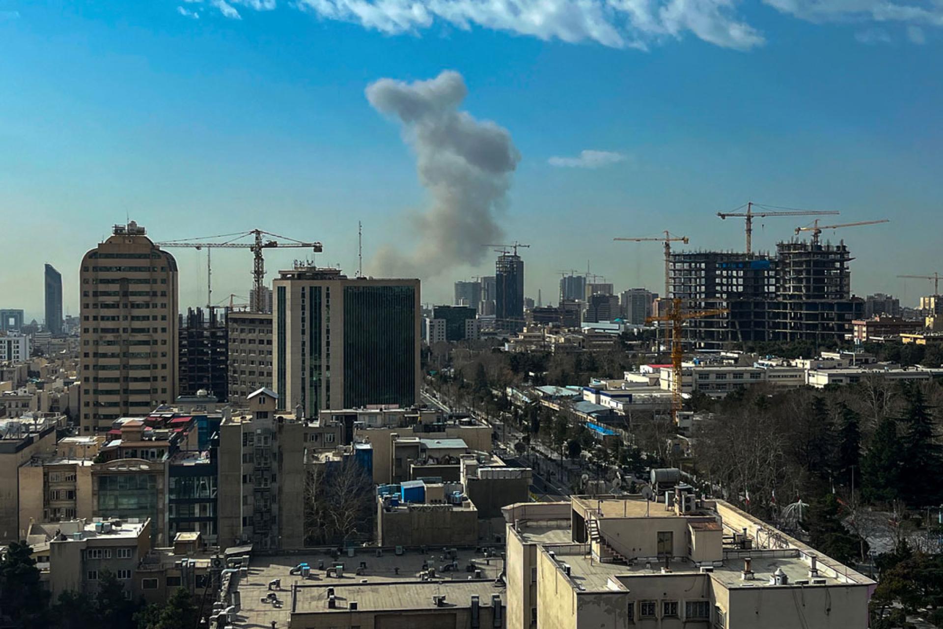 伊朗首都德黑兰28日发生爆炸，以色列宣称已发动导弹攻击。