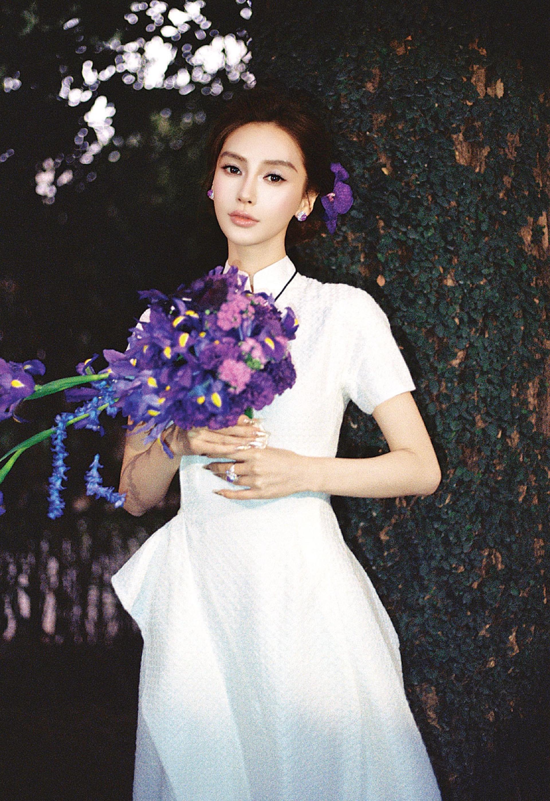 Angelababy离婚后感情世界很神秘。