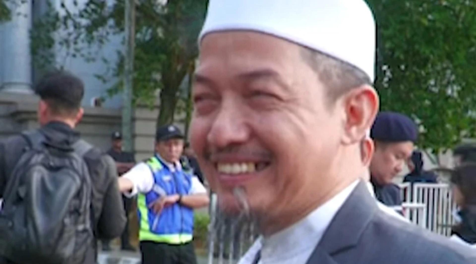 聂阿都从丹州到布城参与声援纳吉集会，但因未事先登记而被禁止进入司法宫范围。