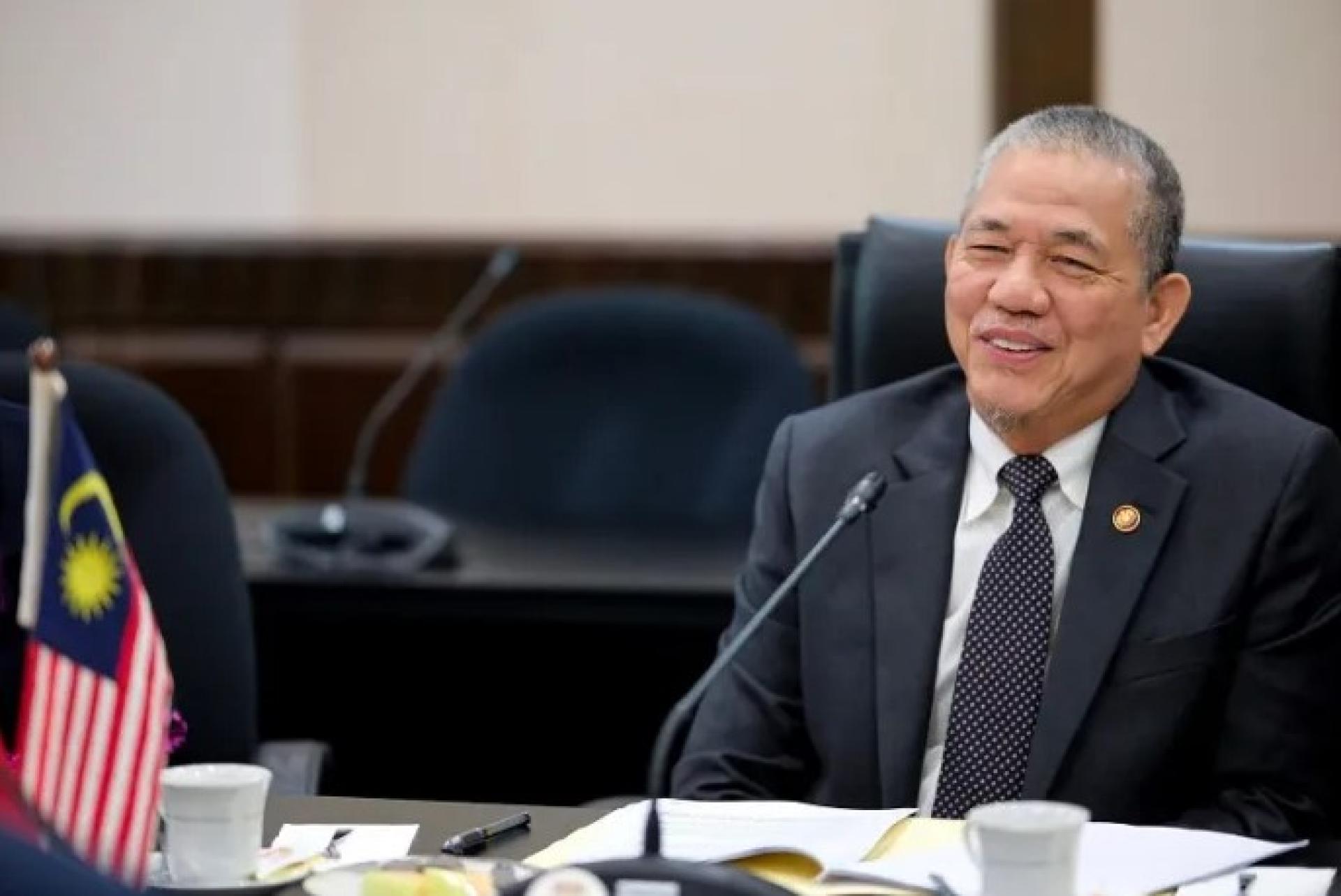 法迪拉尤索。