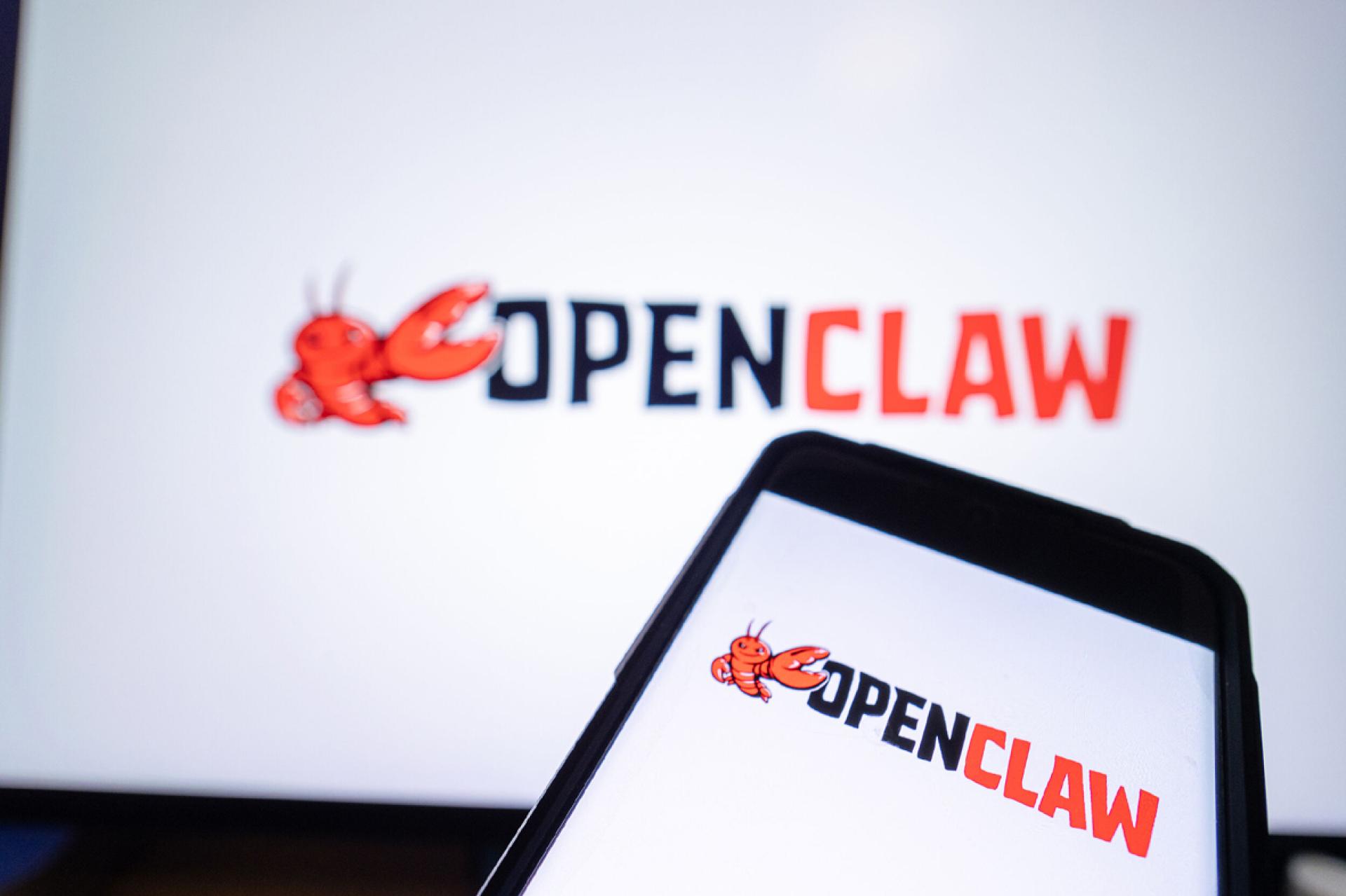 1个位于上海的商家在“小红书”上推出“付费卸载”OpenClaw服务。