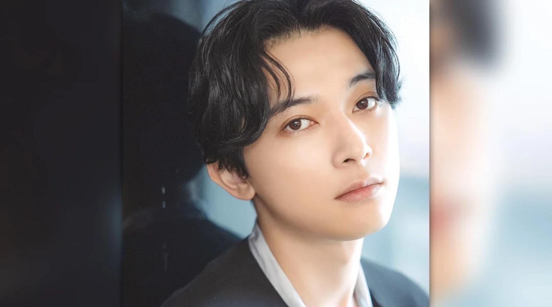 吉泽亮以花美男形象走红。