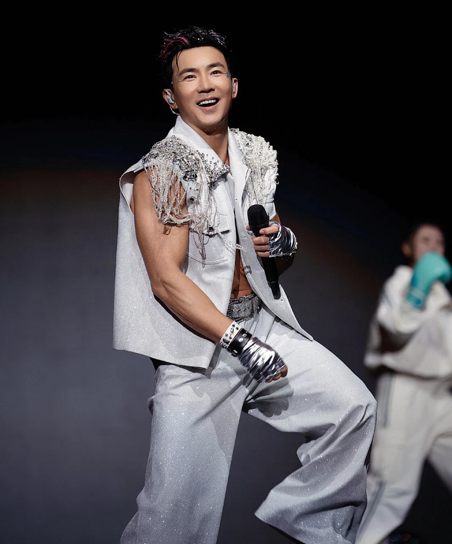 有观众抱怨刘畊宏演唱会跳操环节太多。