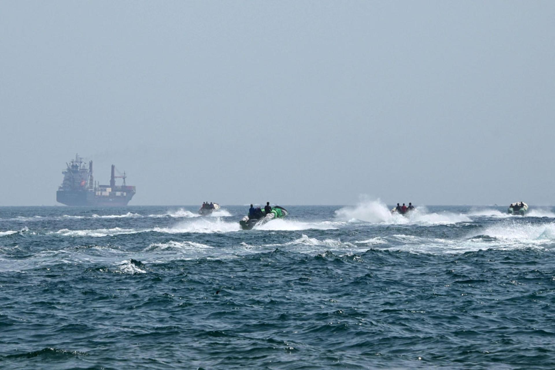 美国让盟友自己解决霍尔木兹海峡通行问题。