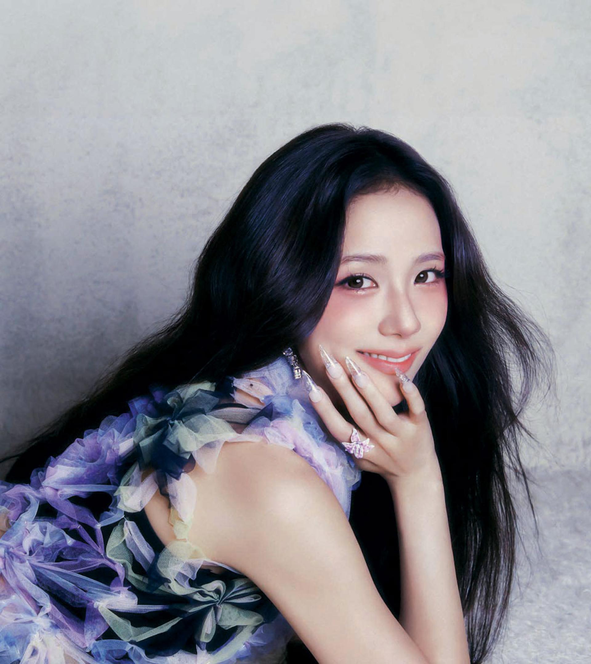 Jisoo。