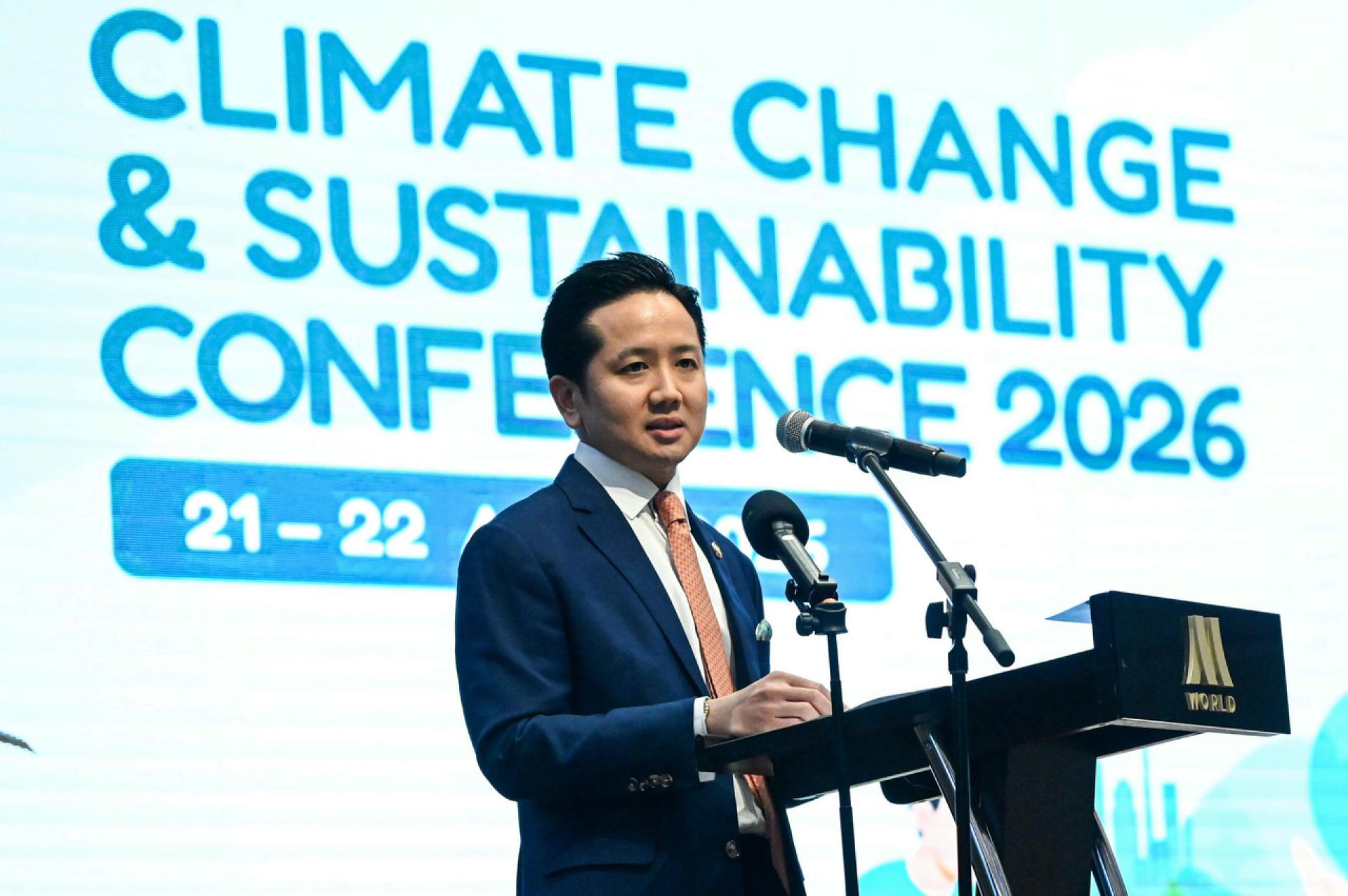 亚瑟古律宣布，霹雳玲珑地质公园及砂拉越三角洲地质公园，正式获UNESCO列为马来西亚第三及第四个世界地质公园（UGGp）。