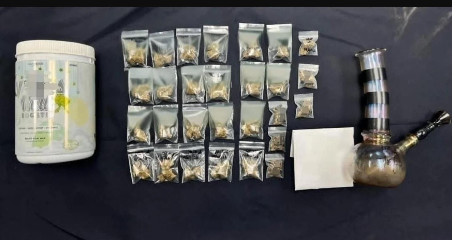 第二宗行动在甘榜双溪米丁起获的大麻。
