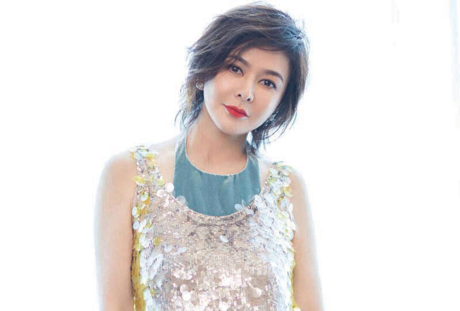 63岁的关之琳保养得宜，被视为是冻龄女神的典范。