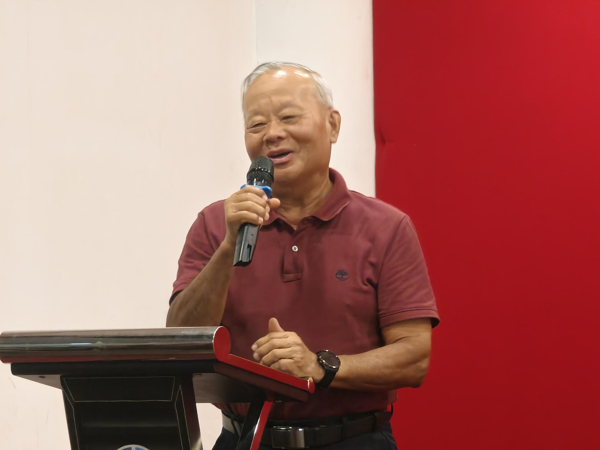 美里彭城刘氏公会名誉会长拿督斯里刘久健致词。