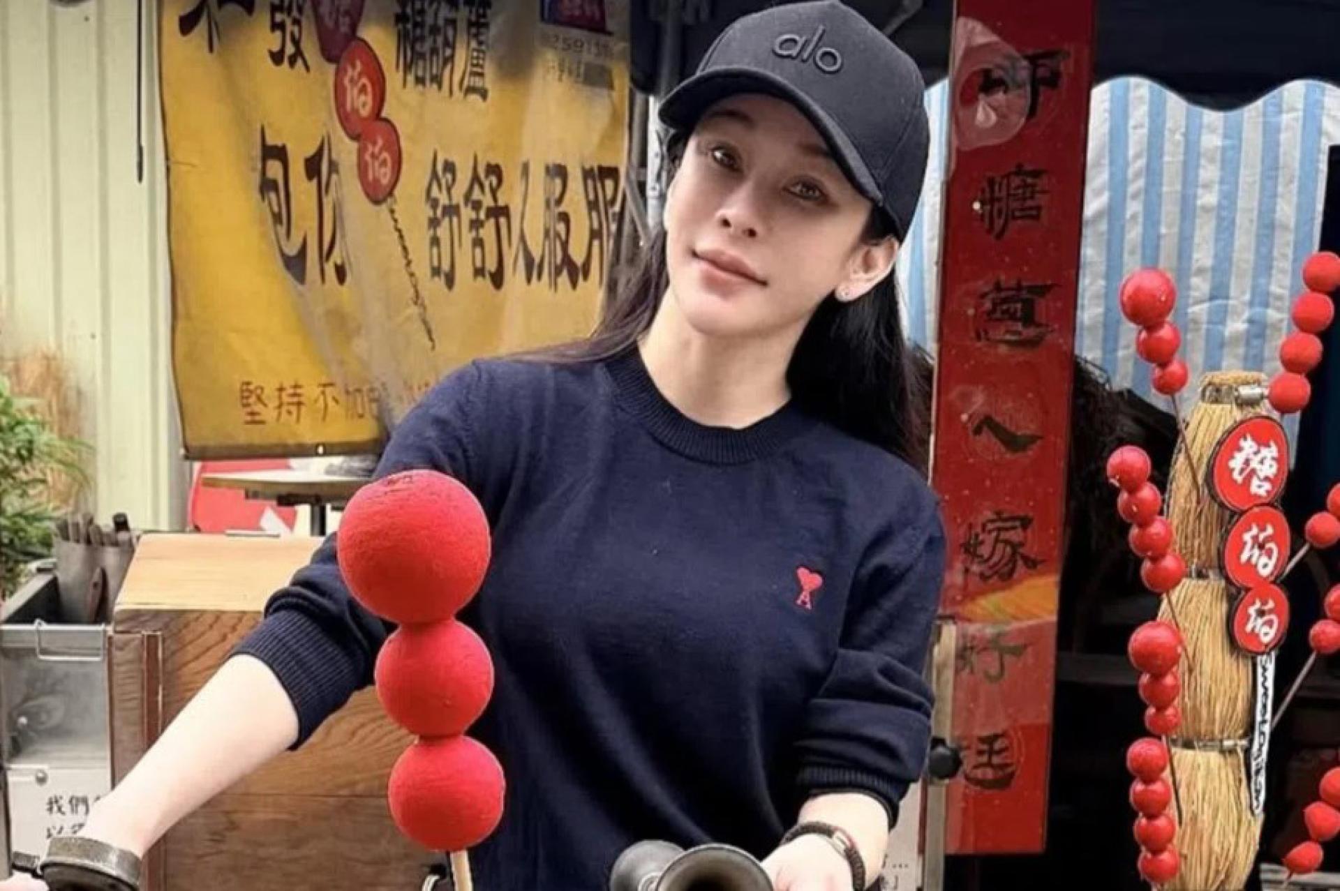 温岚健康出状况目前在加护病房留医。
