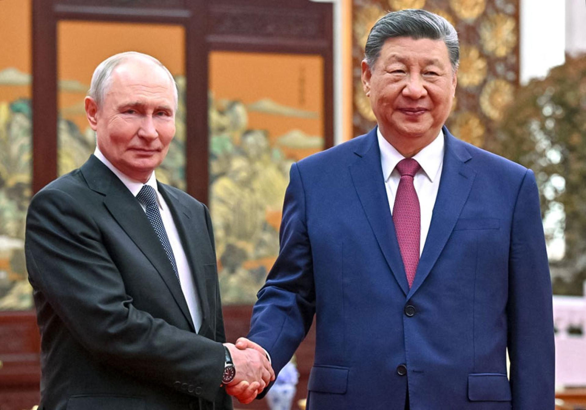 中国国家主席习近平（右）与俄罗斯总统普京。