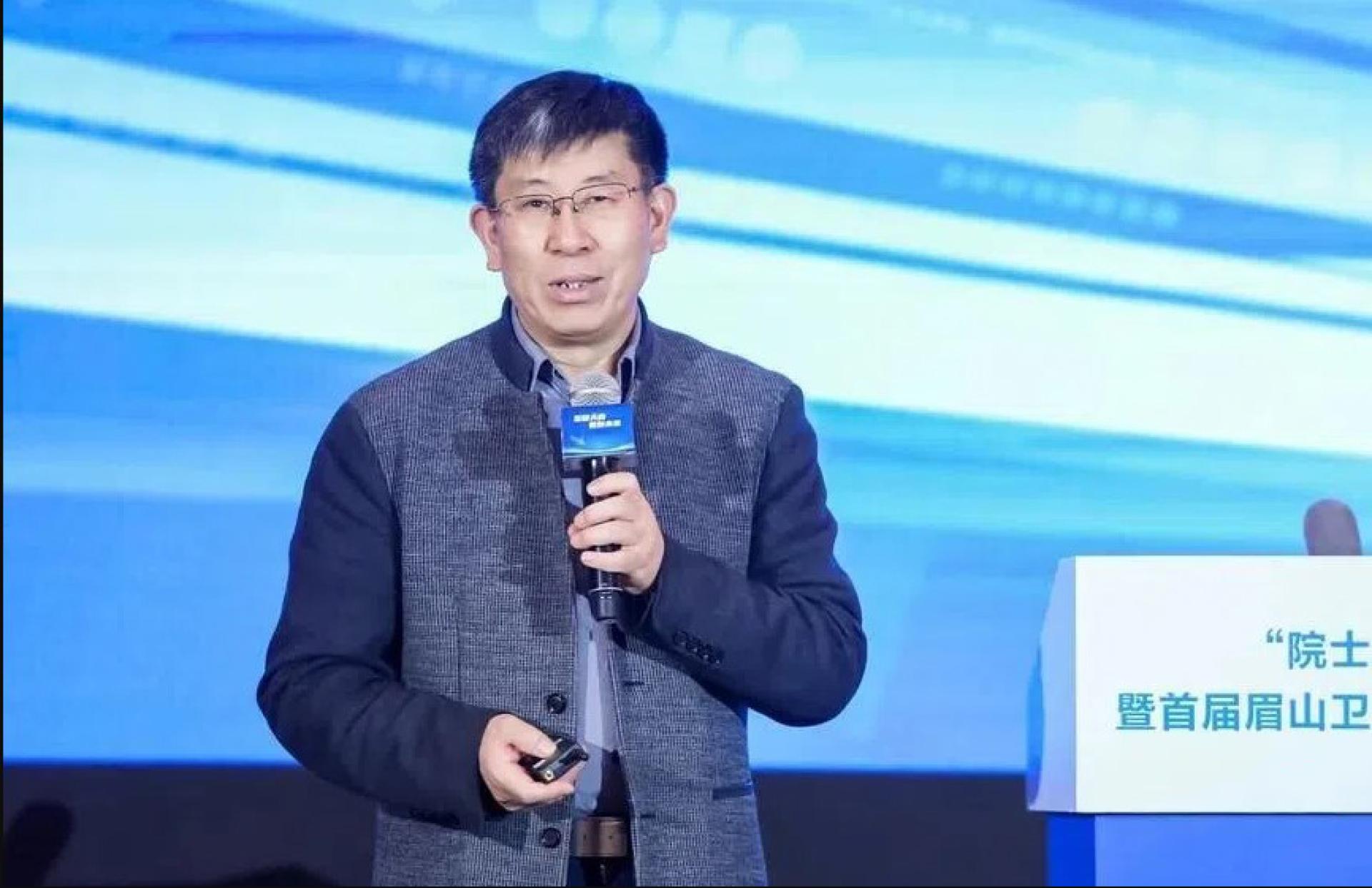 多名消息人士本周透露， 现年62岁的中国科学院院士、地理学家周成虎，近日被中共湖南省郴州市纪委监察机关带走调查。