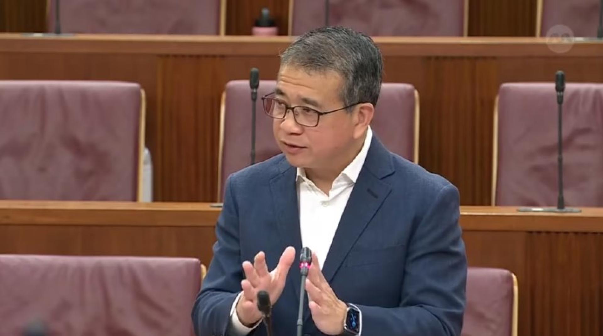 律政部长兼内政部第二部长唐振辉。