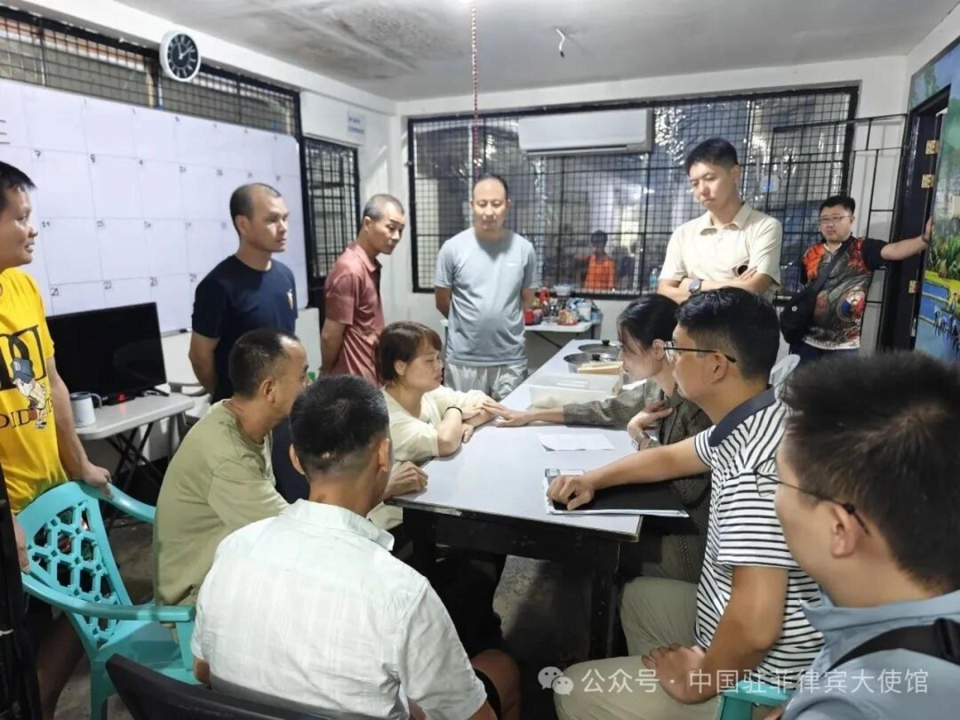 64名被菲方羁押的中国公民于28日晚获释。