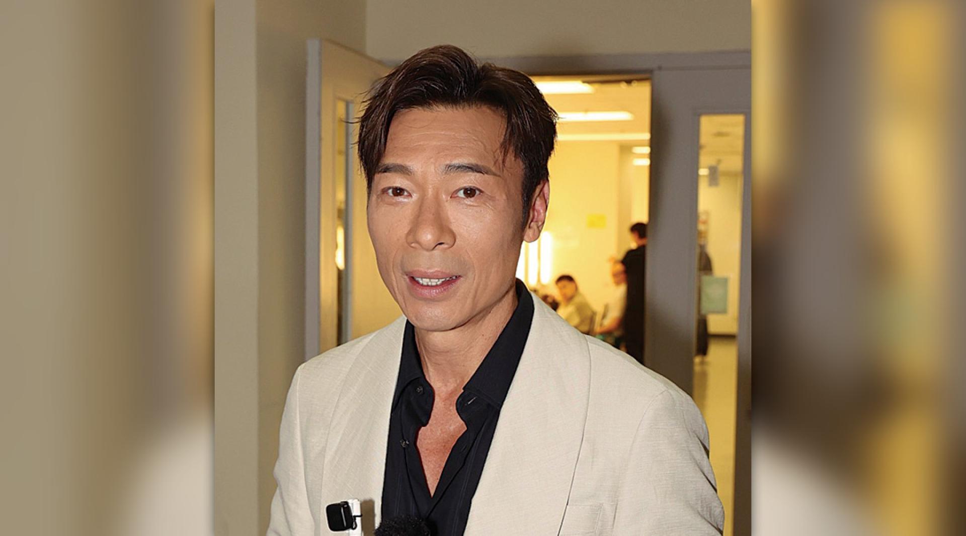 许志安出席活动亲解“暴瘦”传闻。
