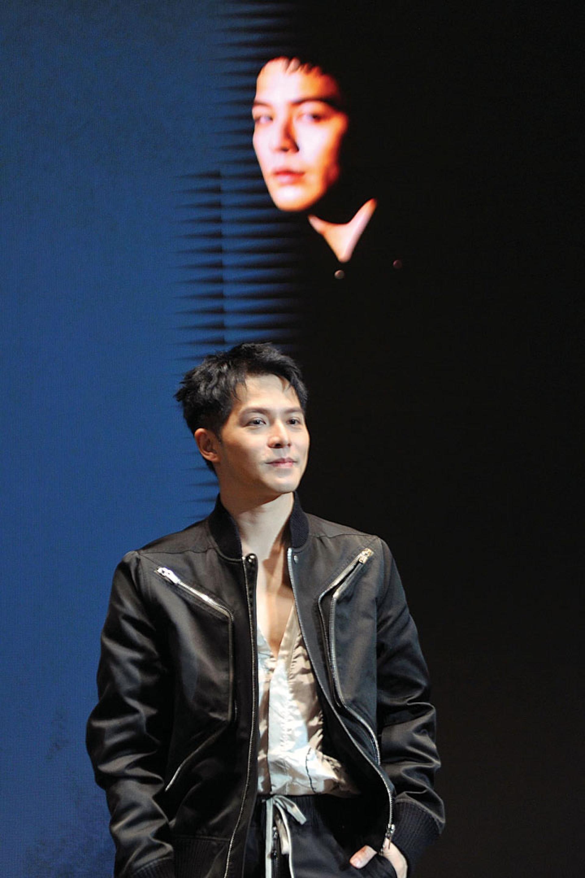许佳麟出道18年，首次以个人名义举办记者会兼音乐会，他坦言心情既紧张又兴奋。