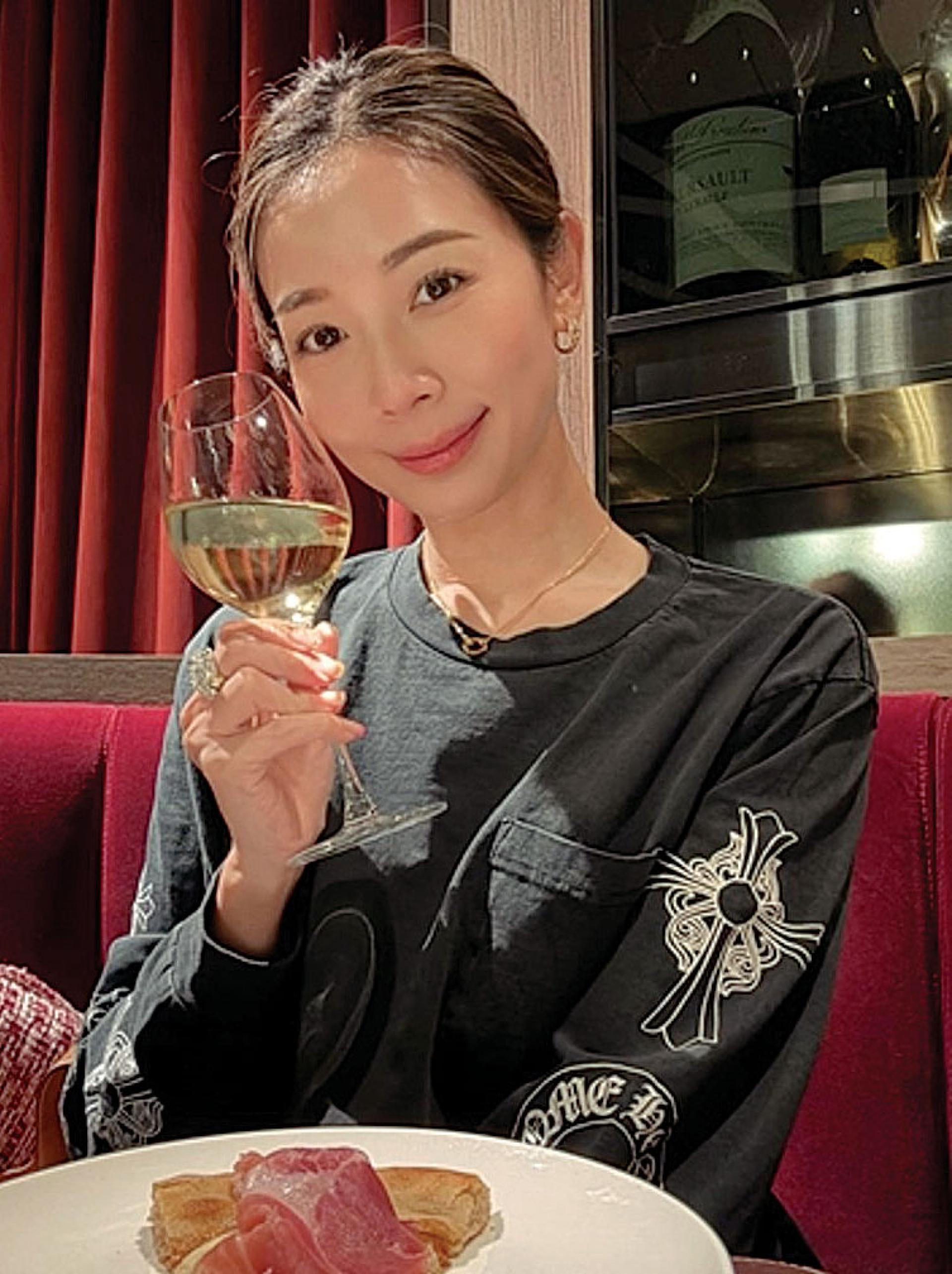 杨秀惠曾患暴食症。