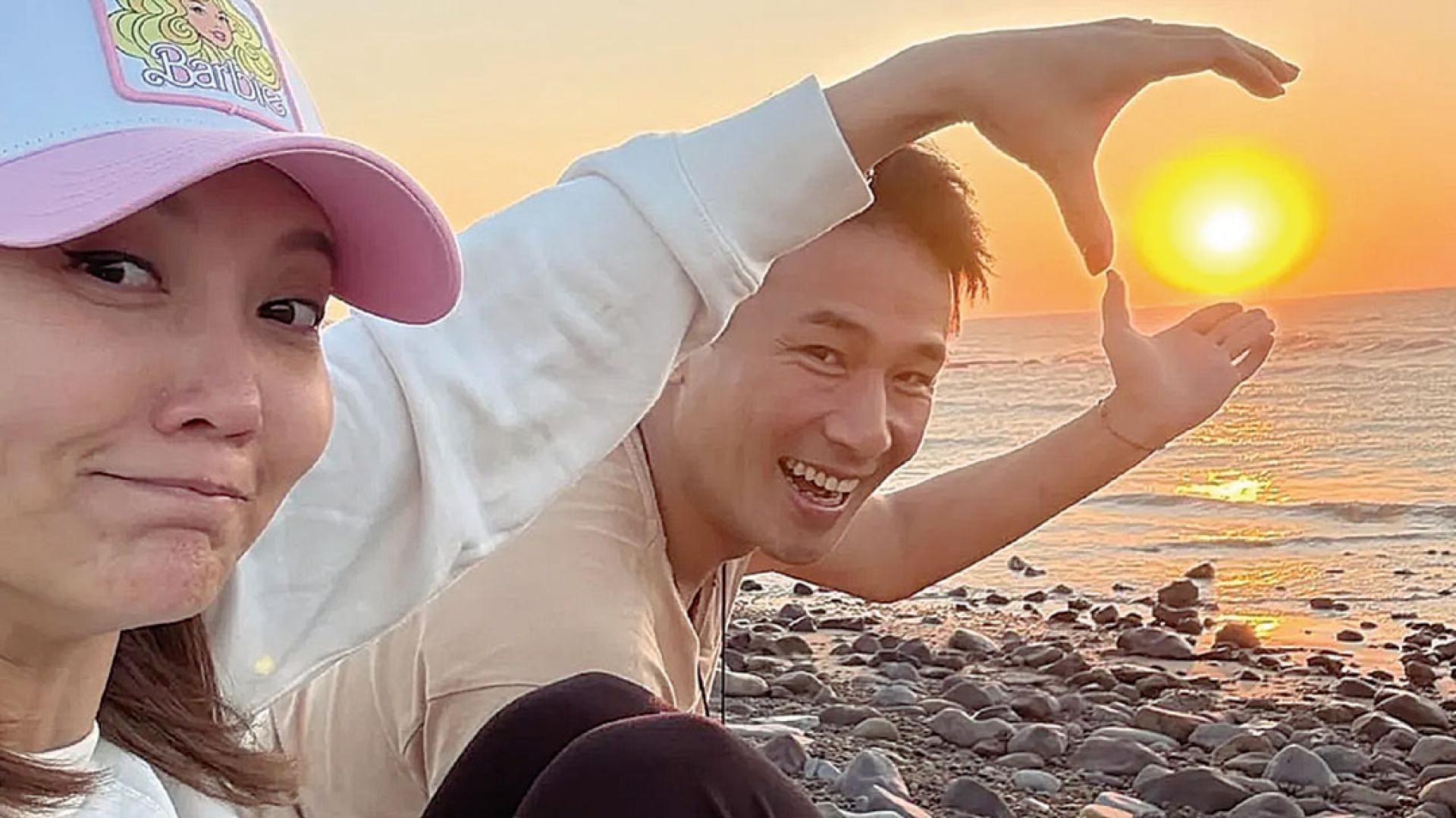 傅子纯生前时常带老婆游山玩水。