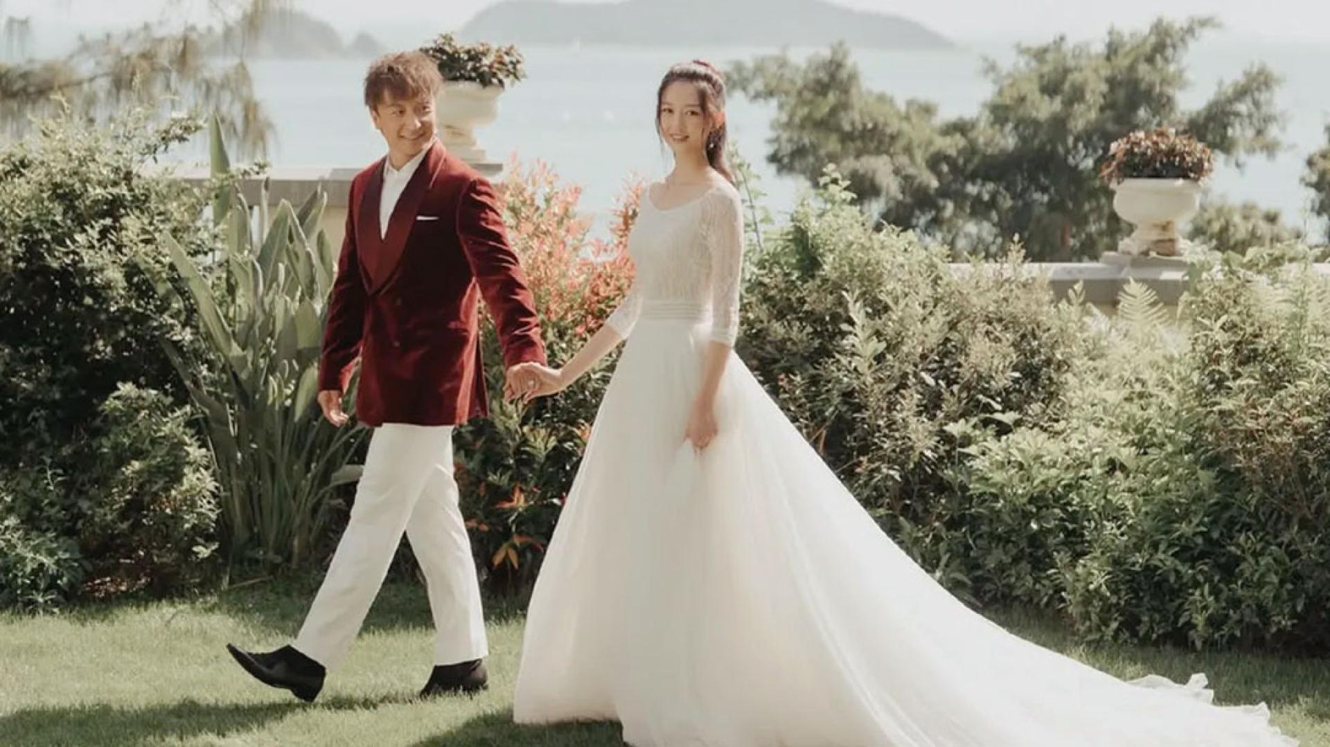 方力申和叶萱最近在香港补办婚礼。